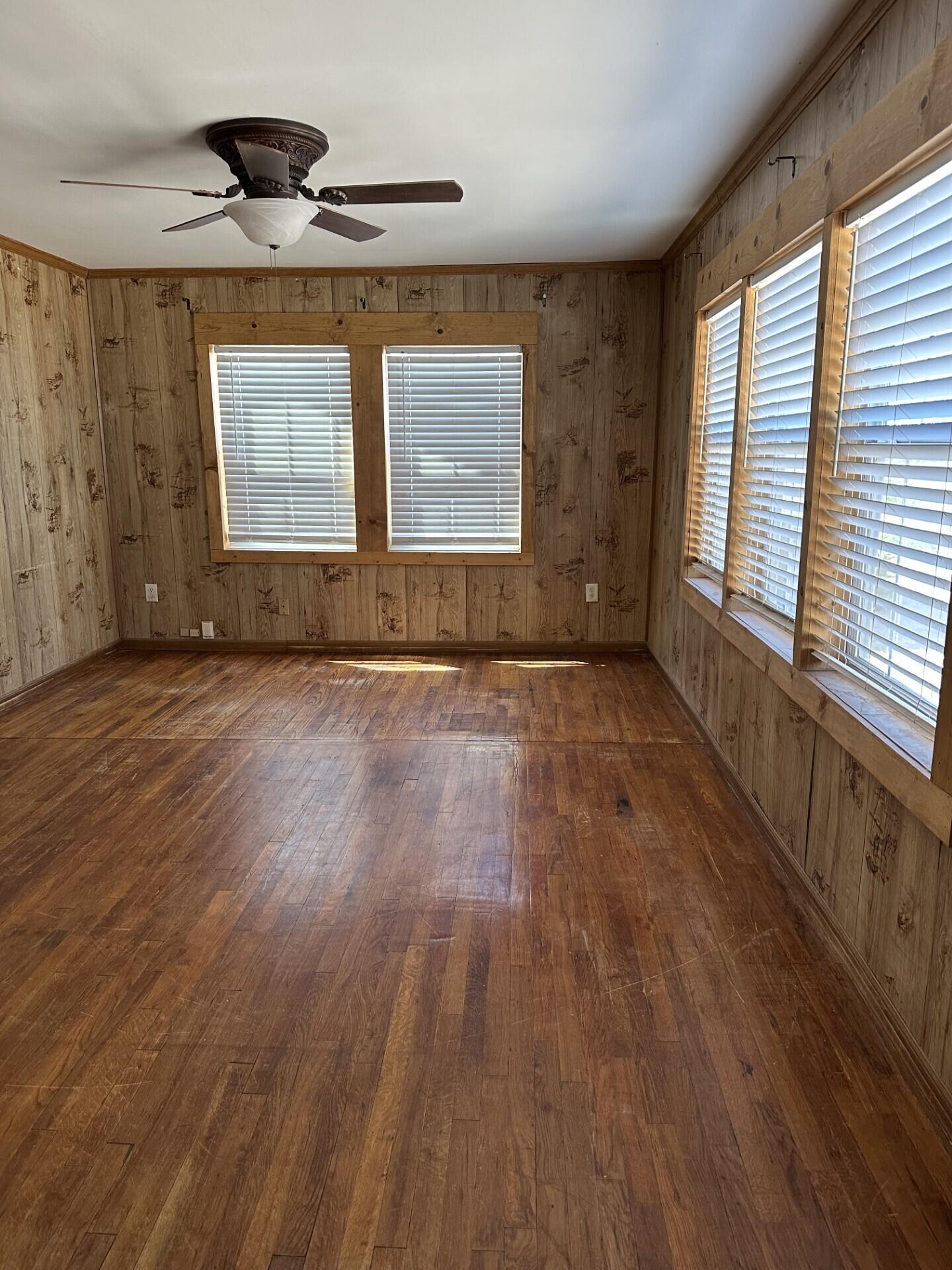 422 W Harris Street Property Photo 4