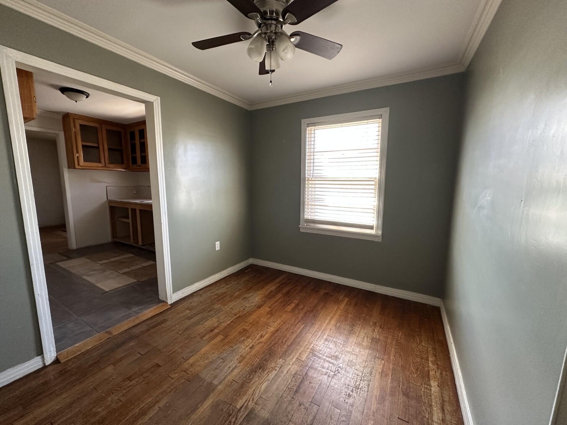 422 W Harris Street Property Photo 7