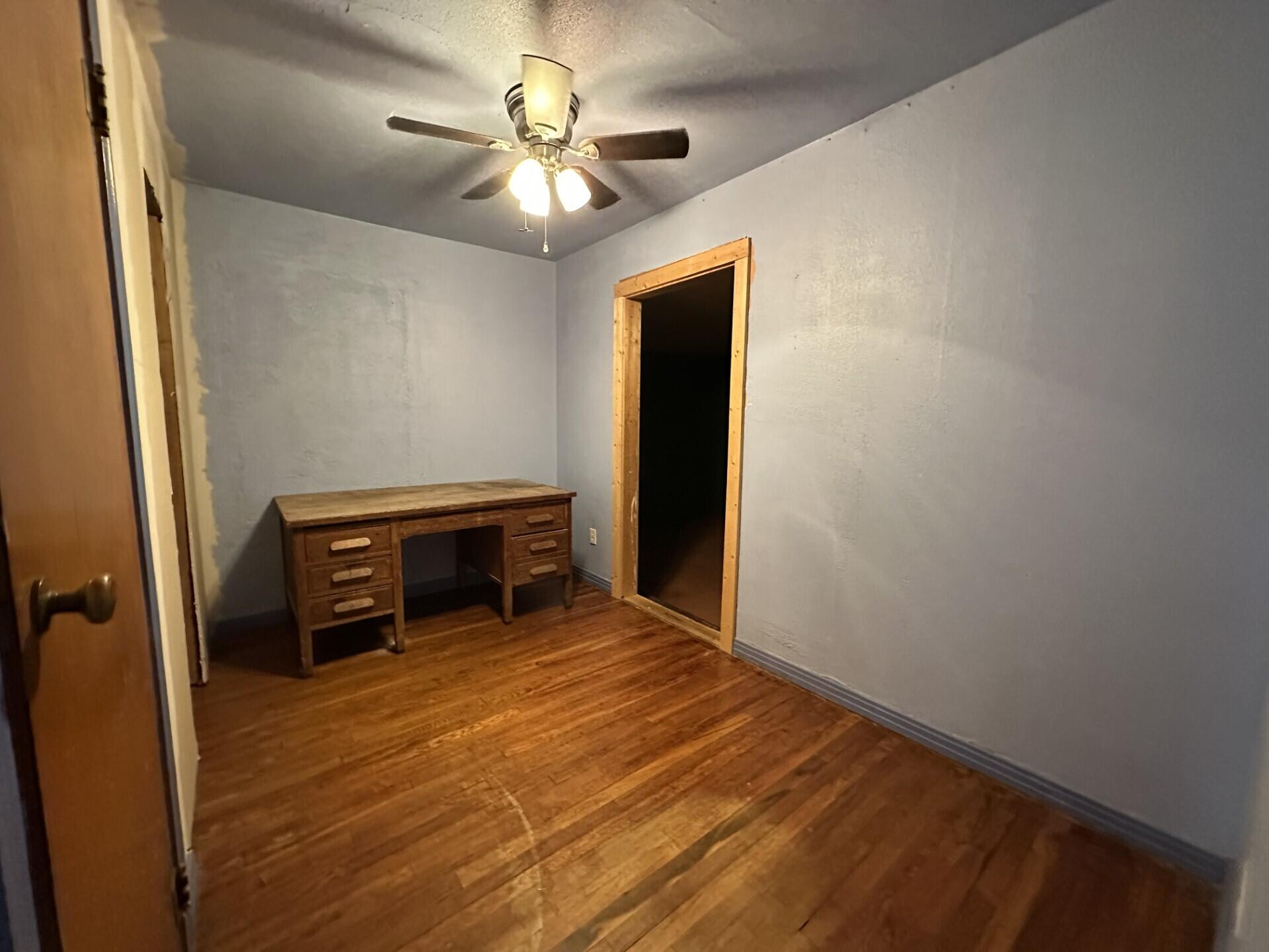422 W Harris Street Property Photo 15