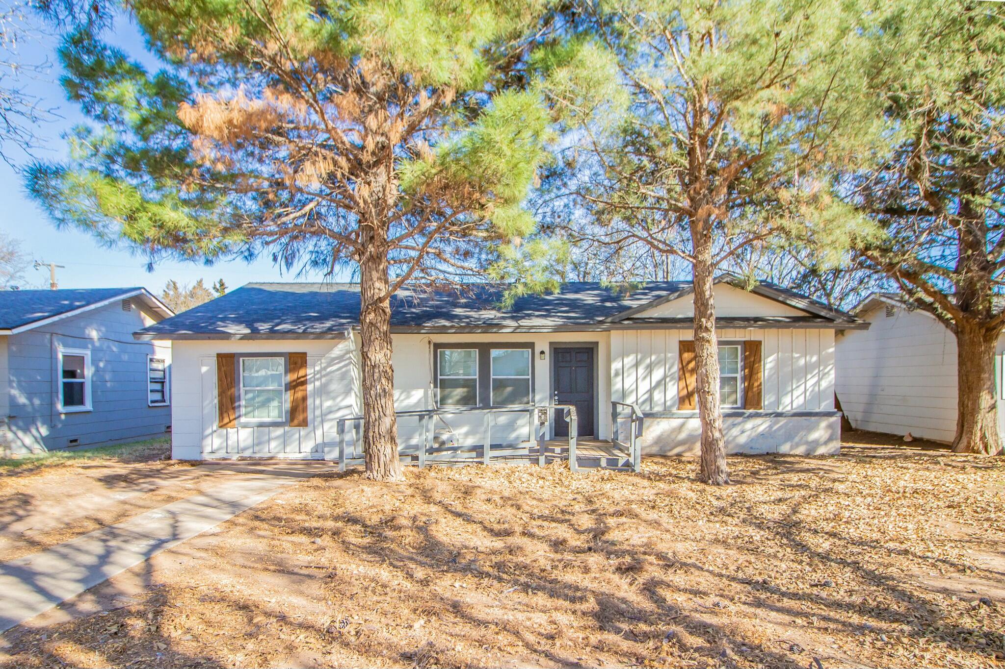 4629 Elgin Avenue Property Photo