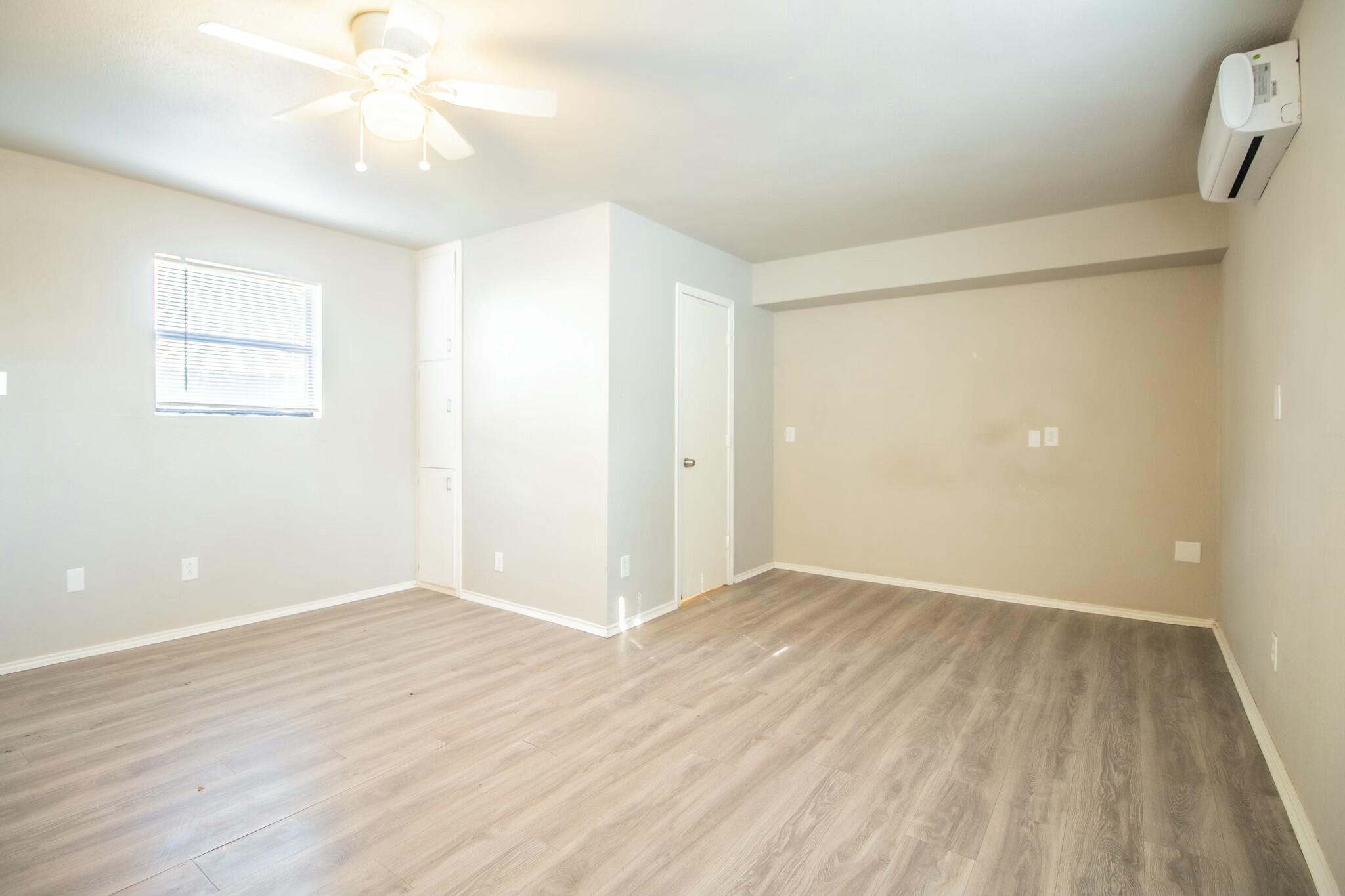 4629 Elgin Avenue Property Photo 15