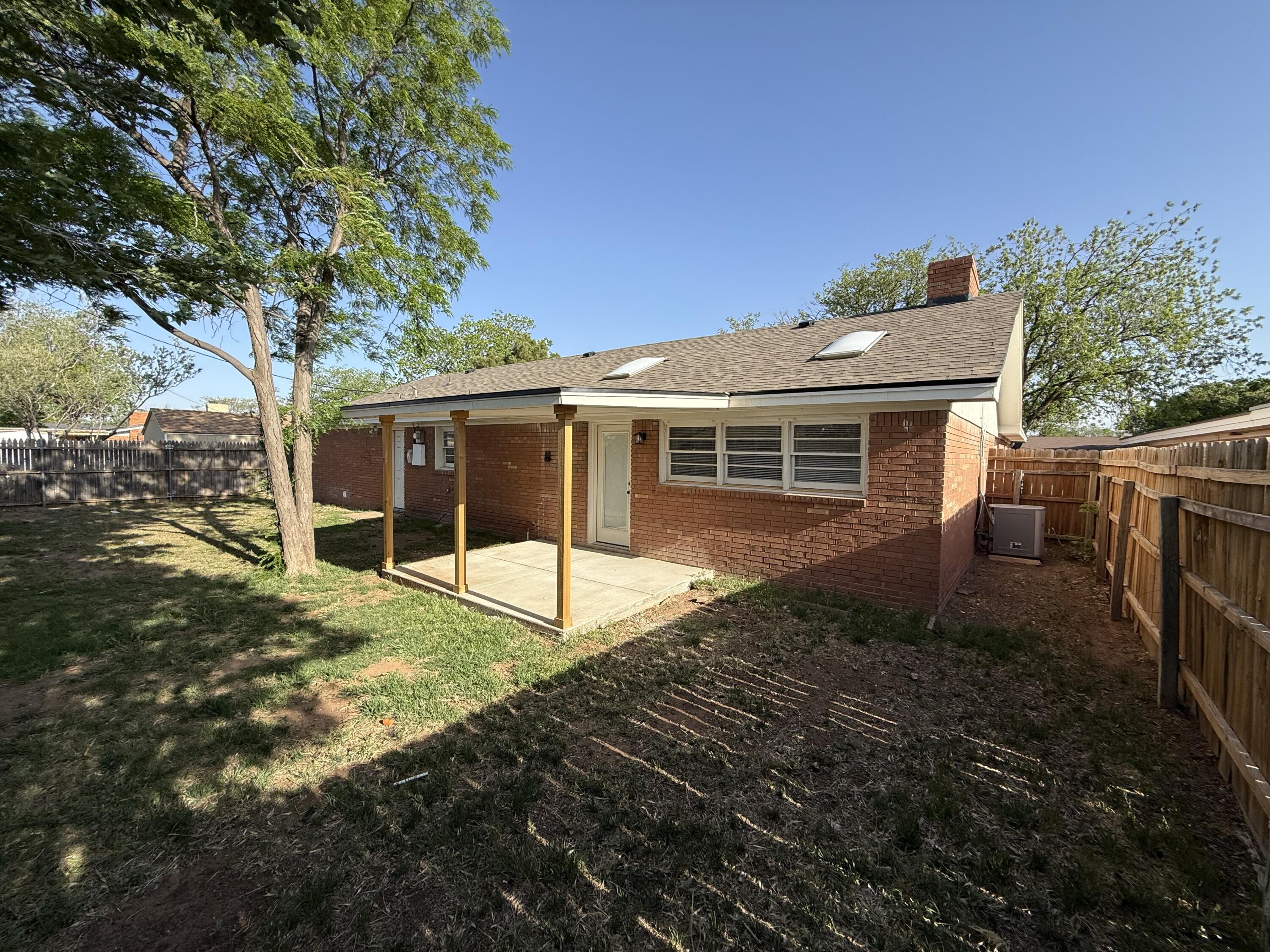 5431 9th Street Property Photo 9