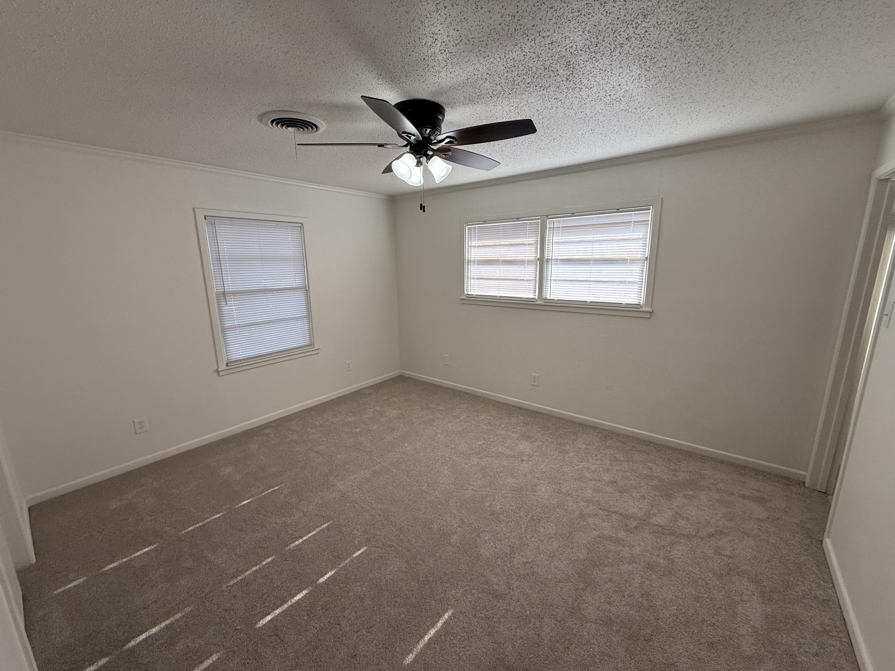 5431 9th Street Property Photo 10