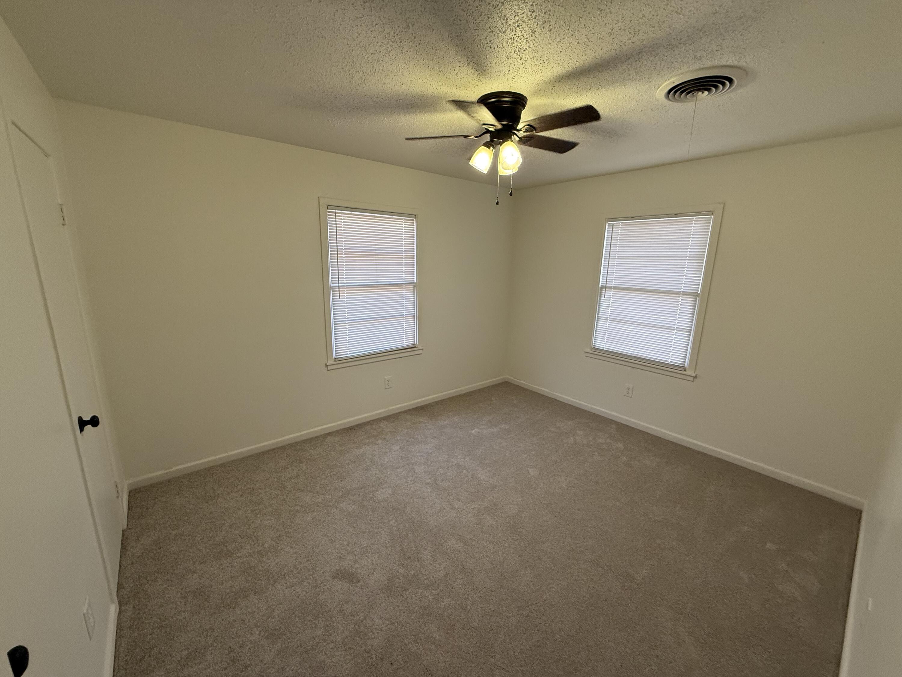 5431 9th Street Property Photo 12
