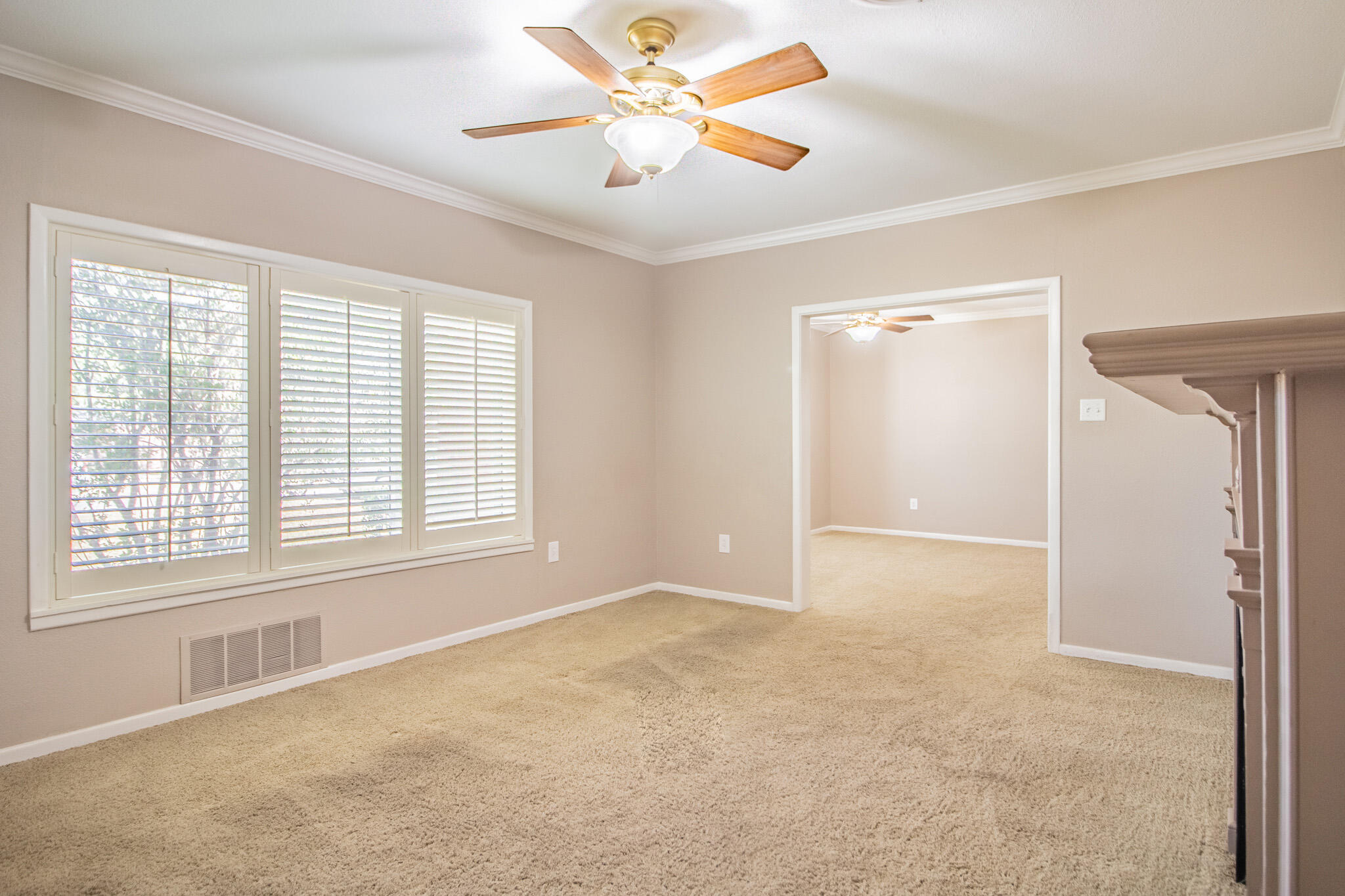 4831 10th Street Property Photo 8