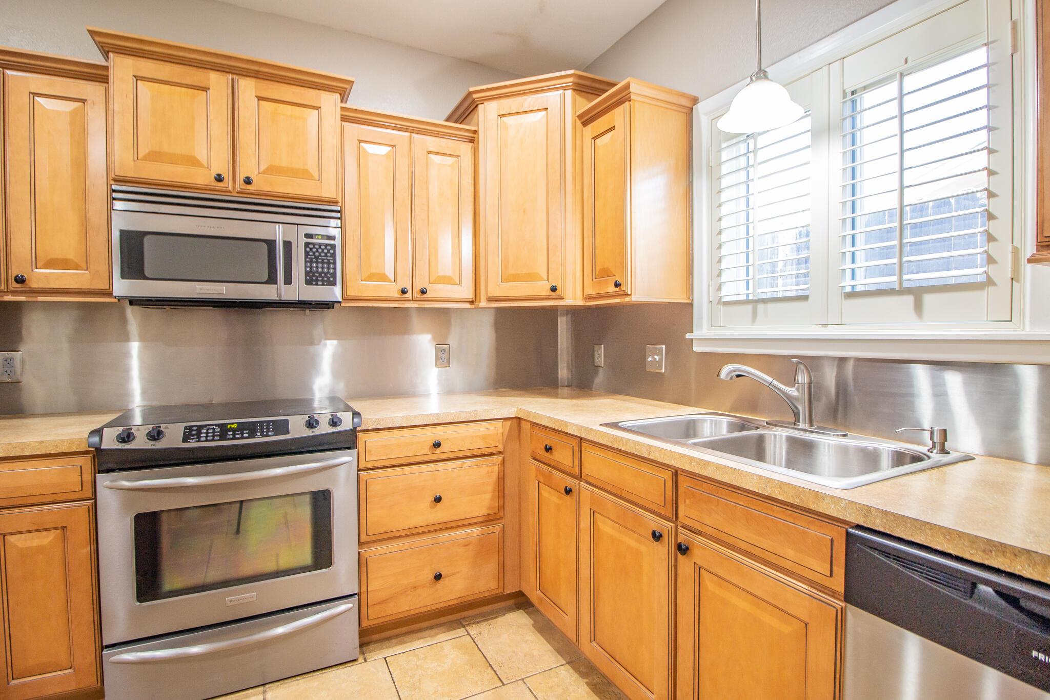4831 10th Street Property Photo 13