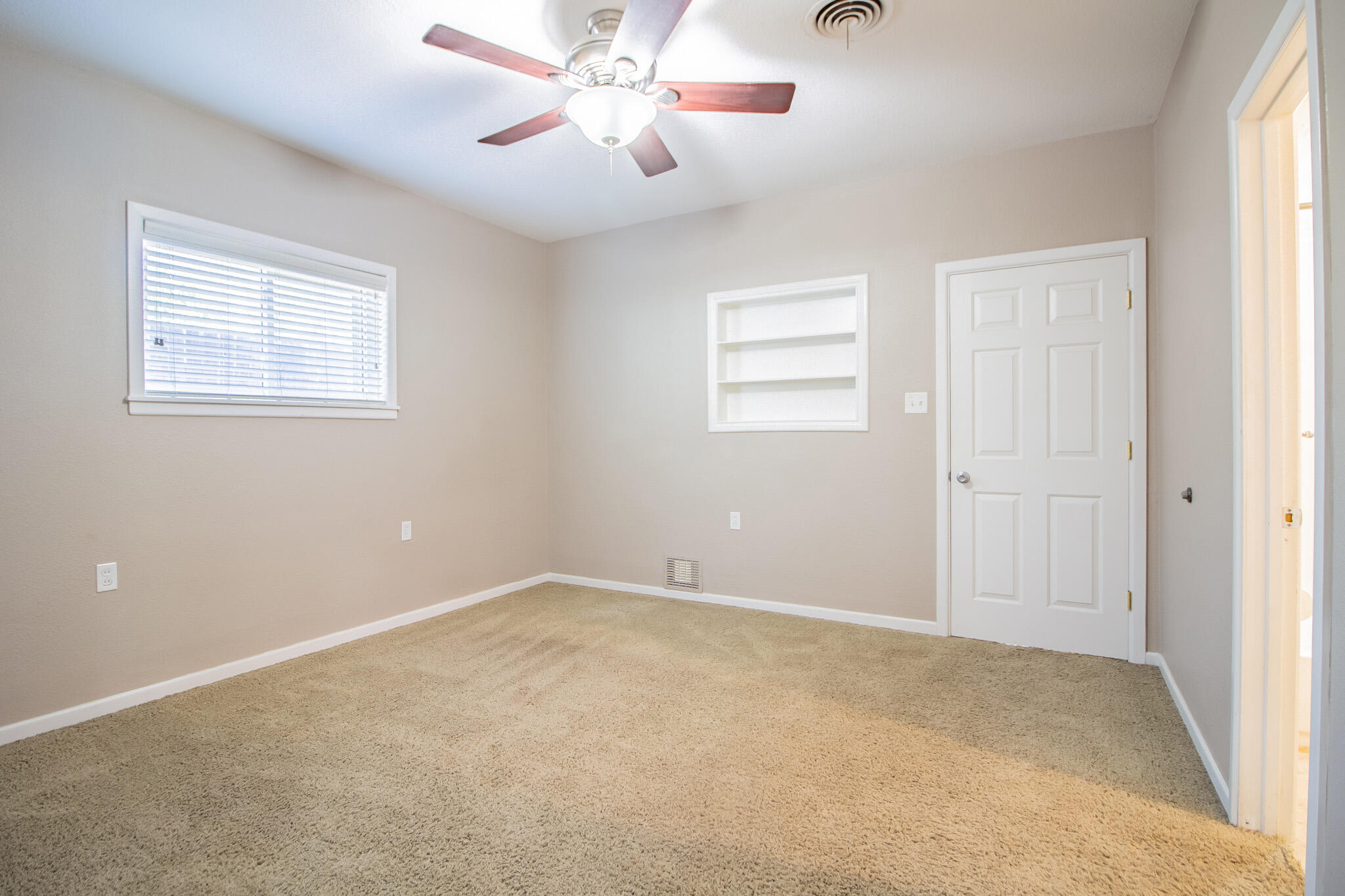 4831 10th Street Property Photo 20