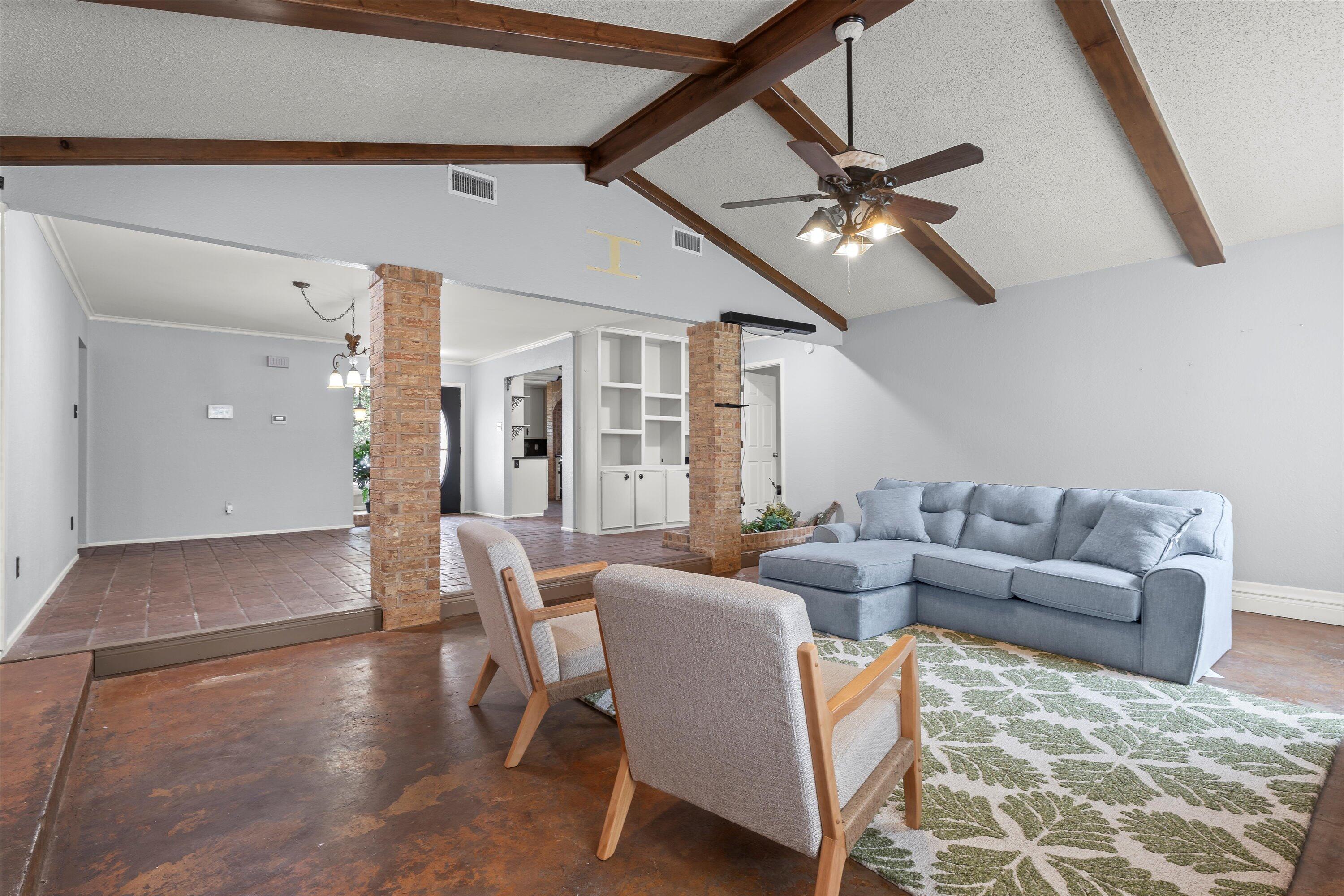 5411 89th Street Property Photo 5