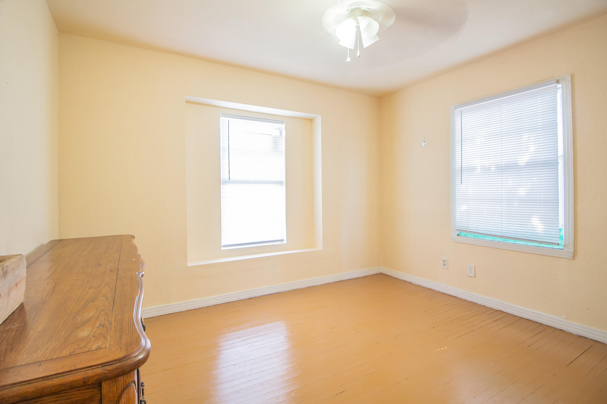 3216 Grinnell Street Property Photo 5