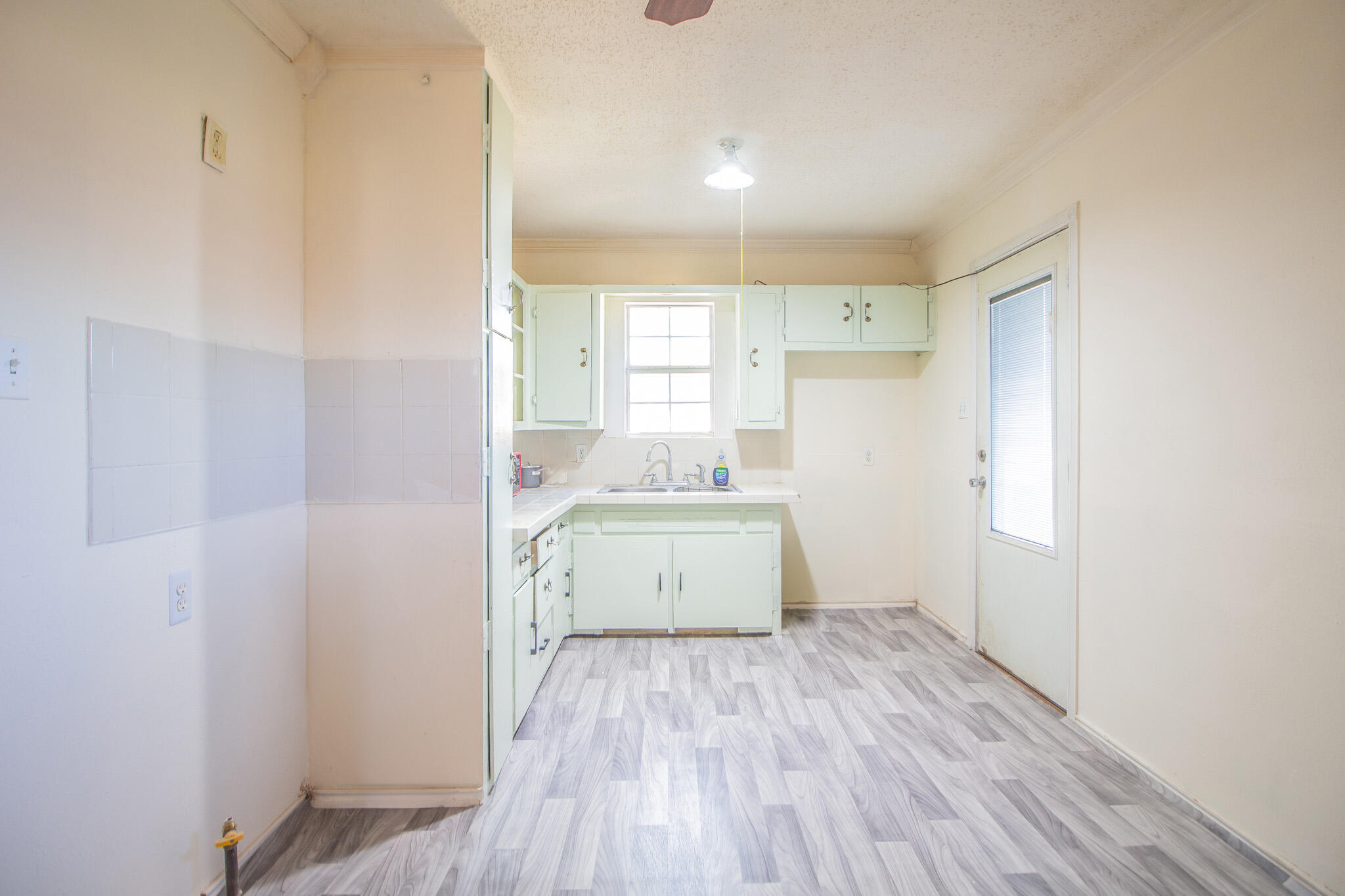 3216 Grinnell Street Property Photo 9