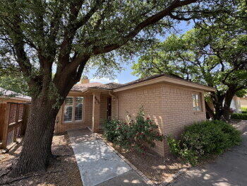 8620 Memphis Avenue, B Property Photo
