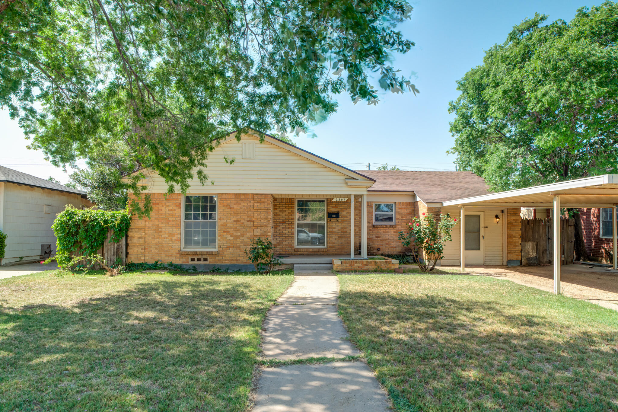 2507 32nd Street Property Photo
