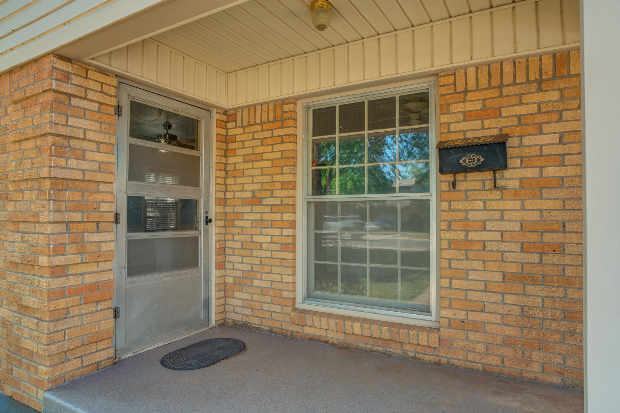 2507 32nd Street Property Photo 4