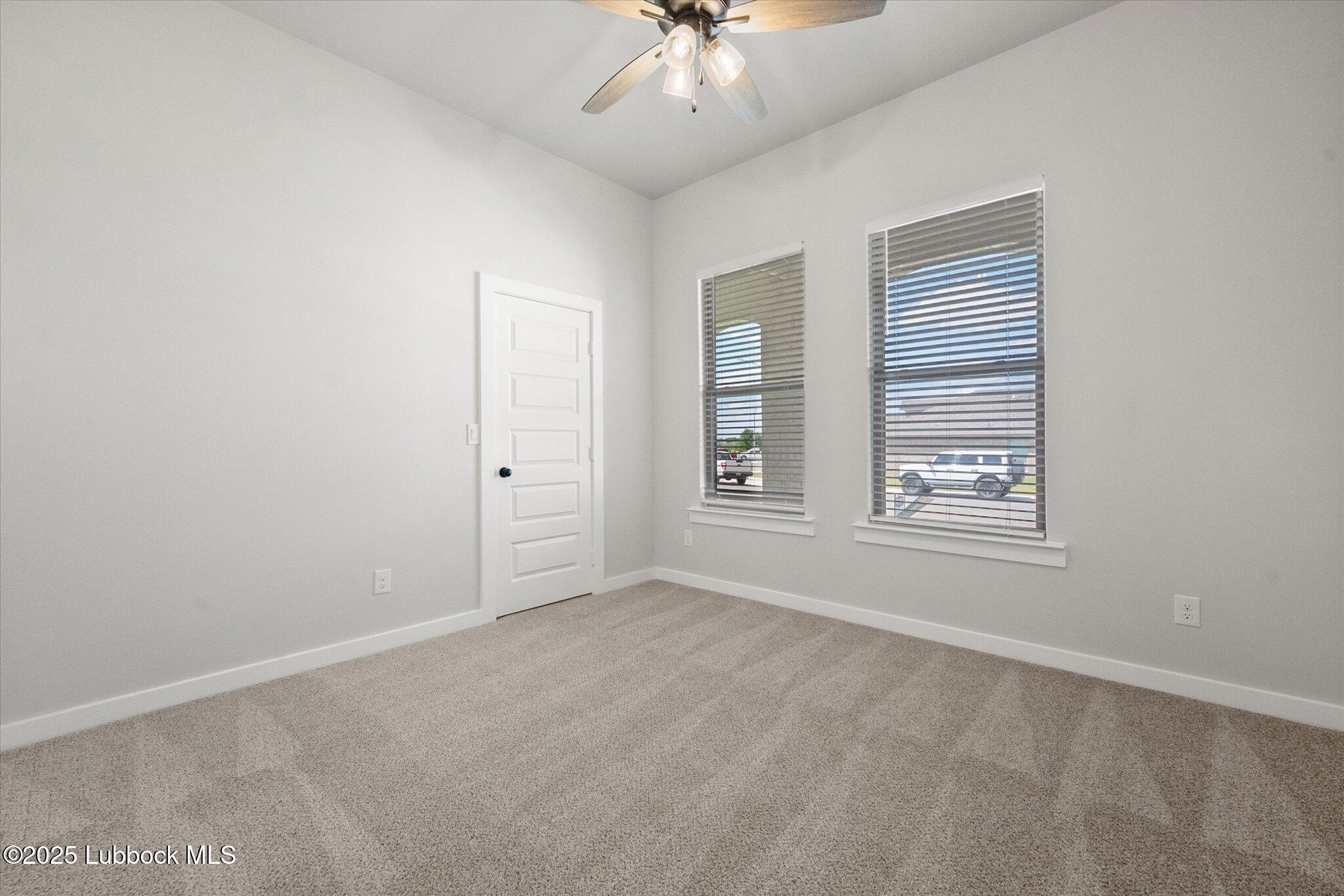 5403 106th Street Property Photo 3