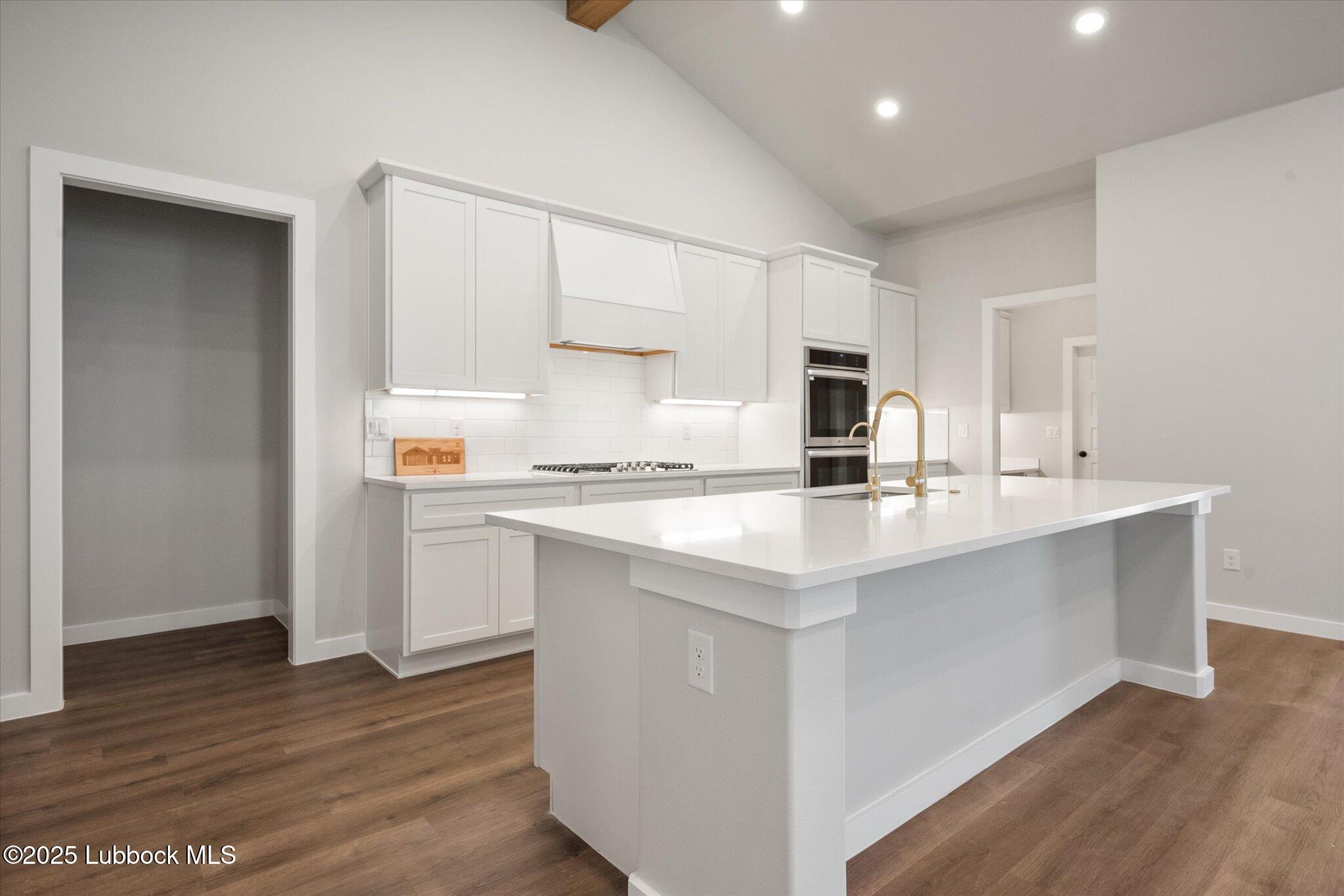 5403 106th Street Property Photo 10