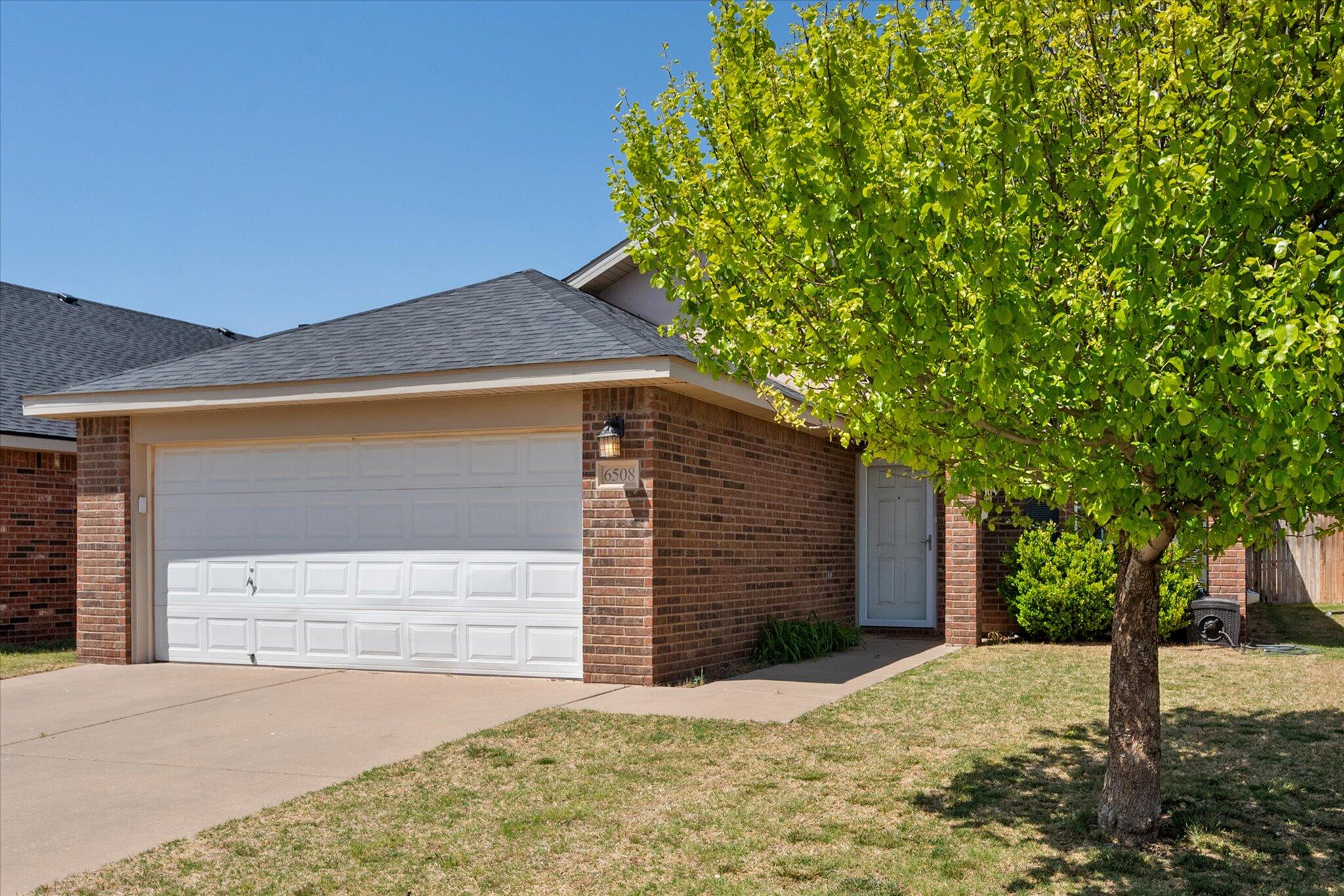 6508 94th Street Property Photo 4