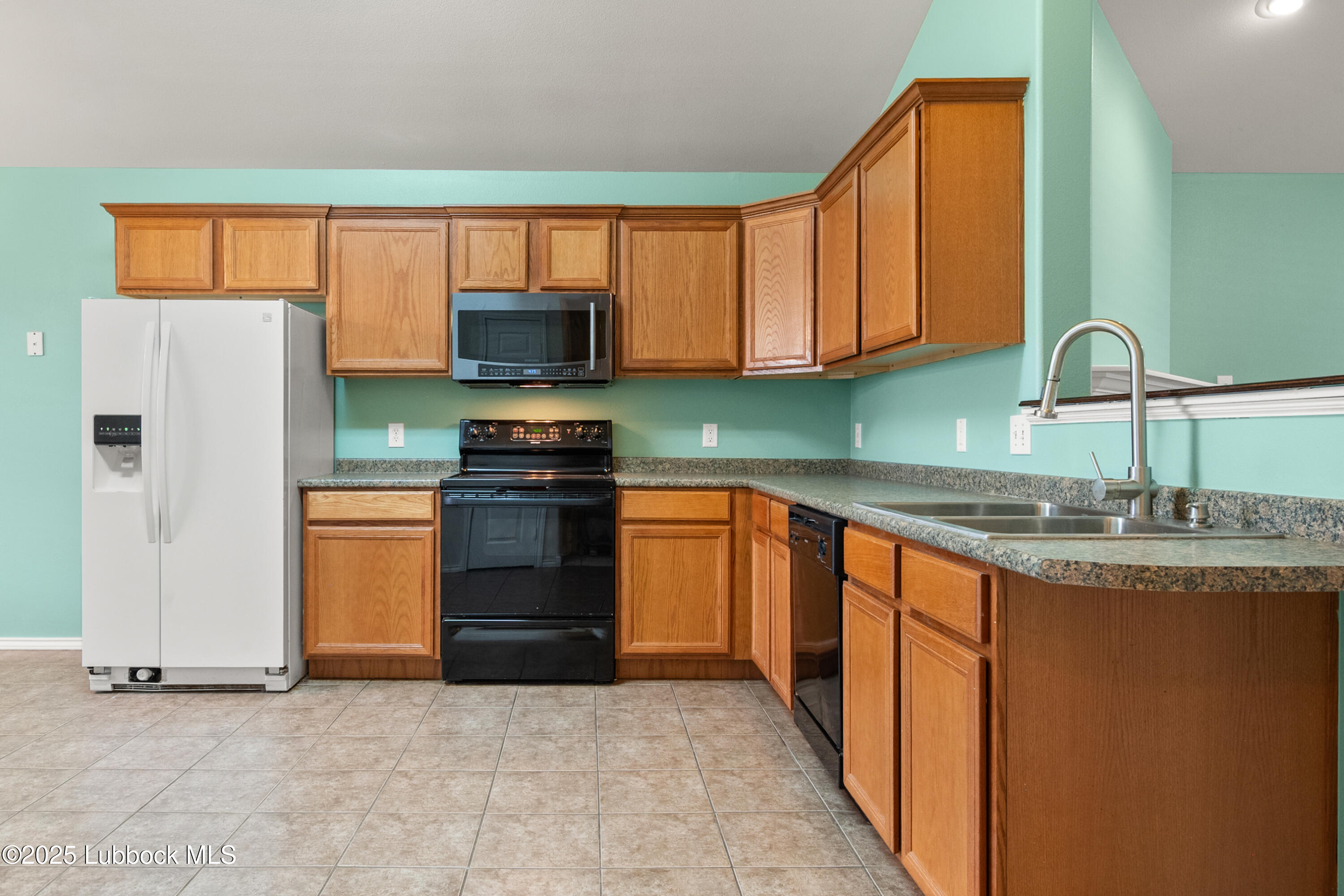 6508 94th Street Property Photo 9