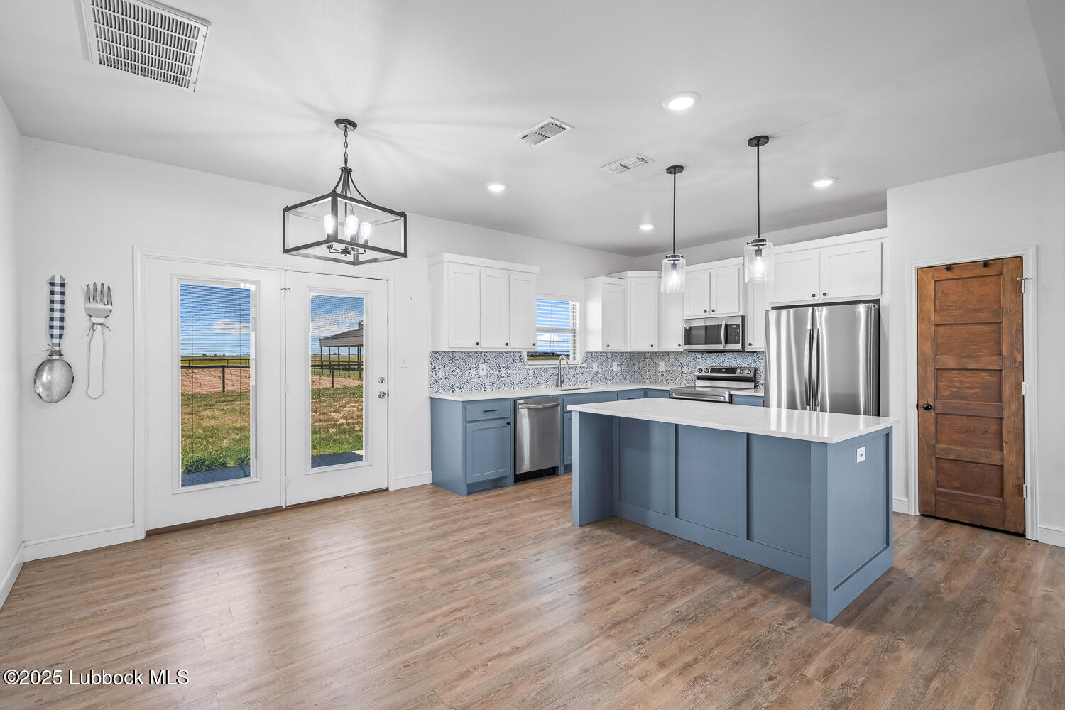 9410 N Fm 1729 Property Photo 14