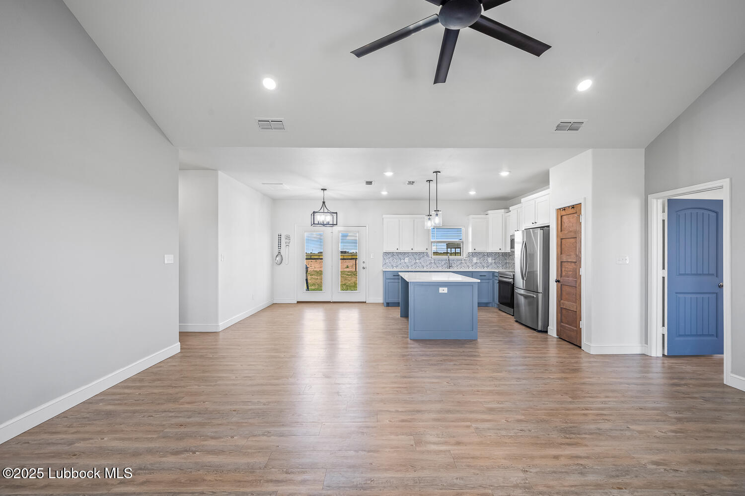 9410 N Fm 1729 Property Photo 16