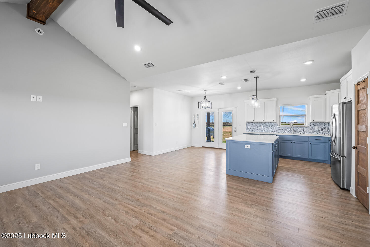 9410 N Fm 1729 Property Photo 17