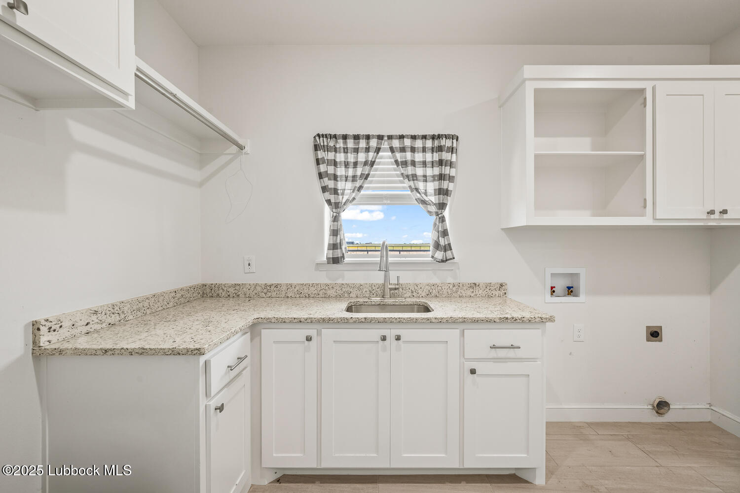 9410 N Fm 1729 Property Photo 20