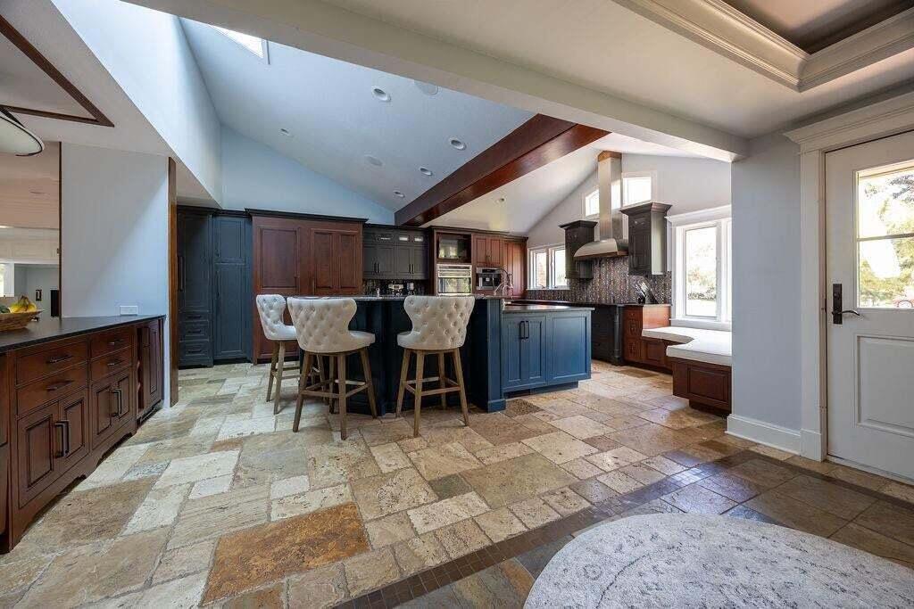 2206 Wayne Avenue Property Photo 8