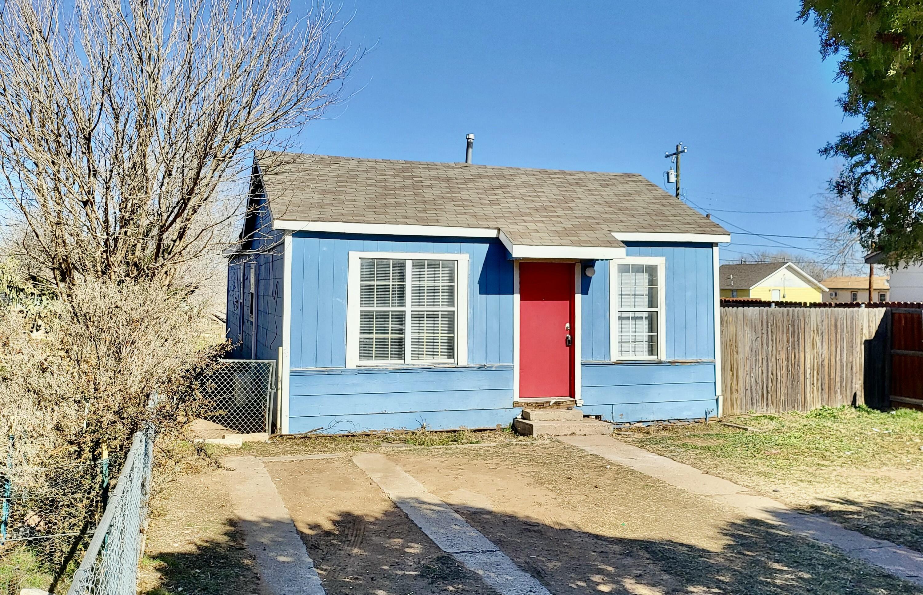 2824 Bates Street Property Photo 1
