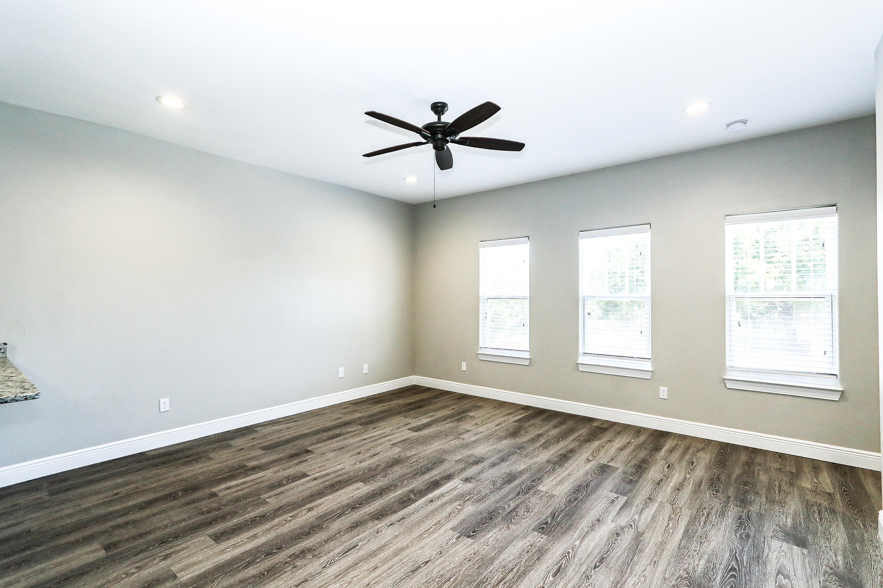 1512 Avenue W Property Photo 14