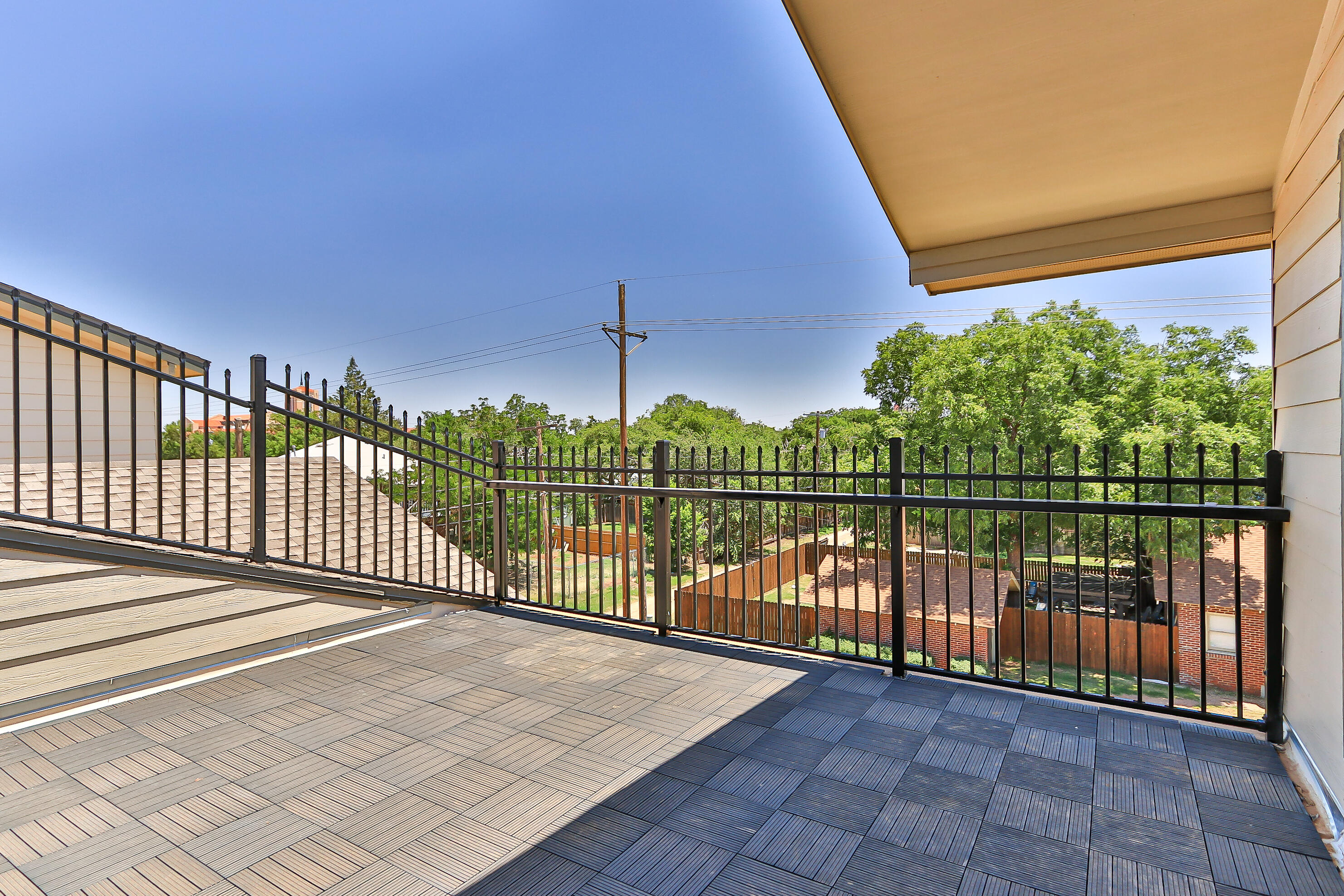 1512 Avenue W Property Photo 21