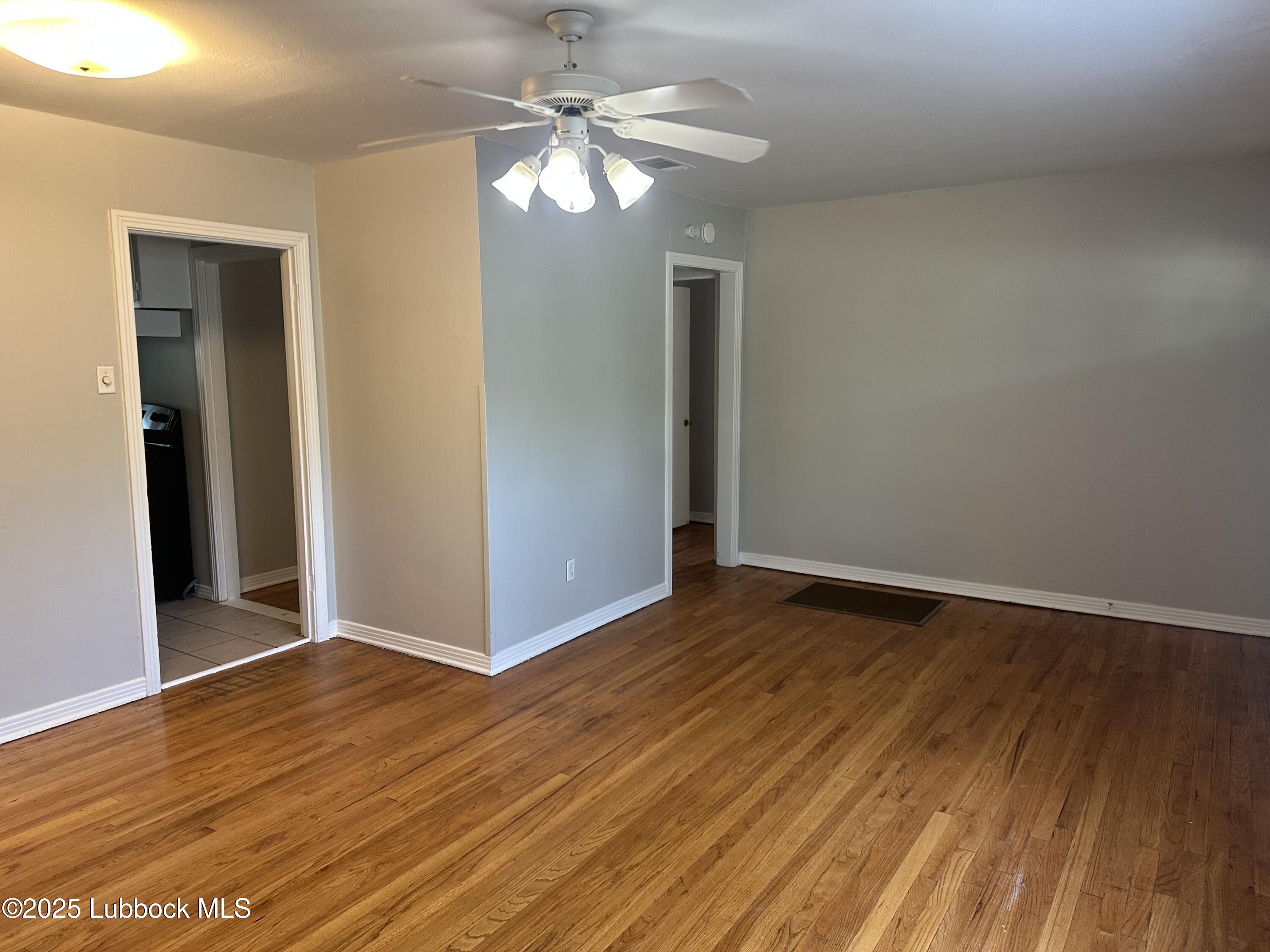 4008 32nd Street Property Photo 6