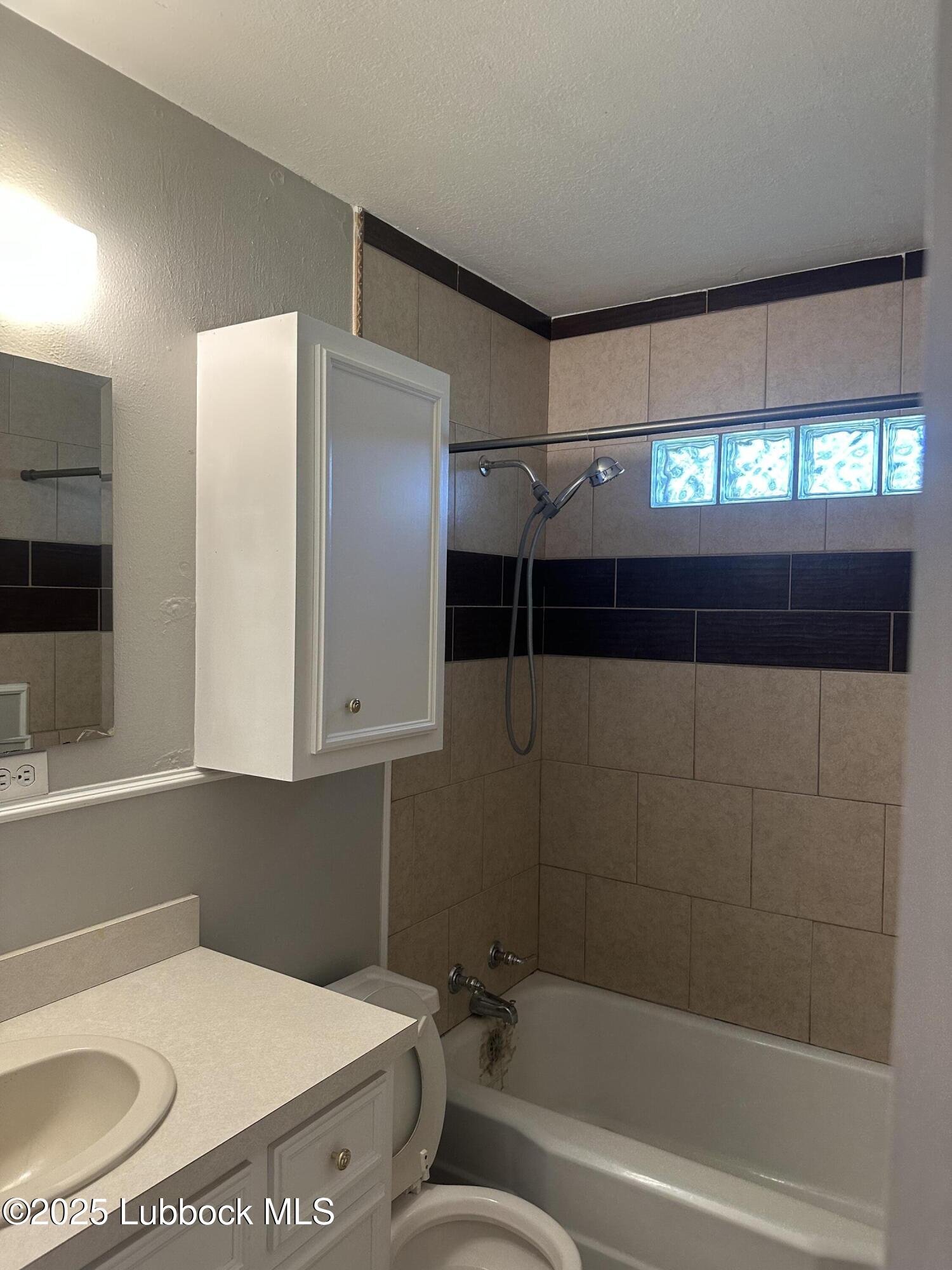 4008 32nd Street Property Photo 8