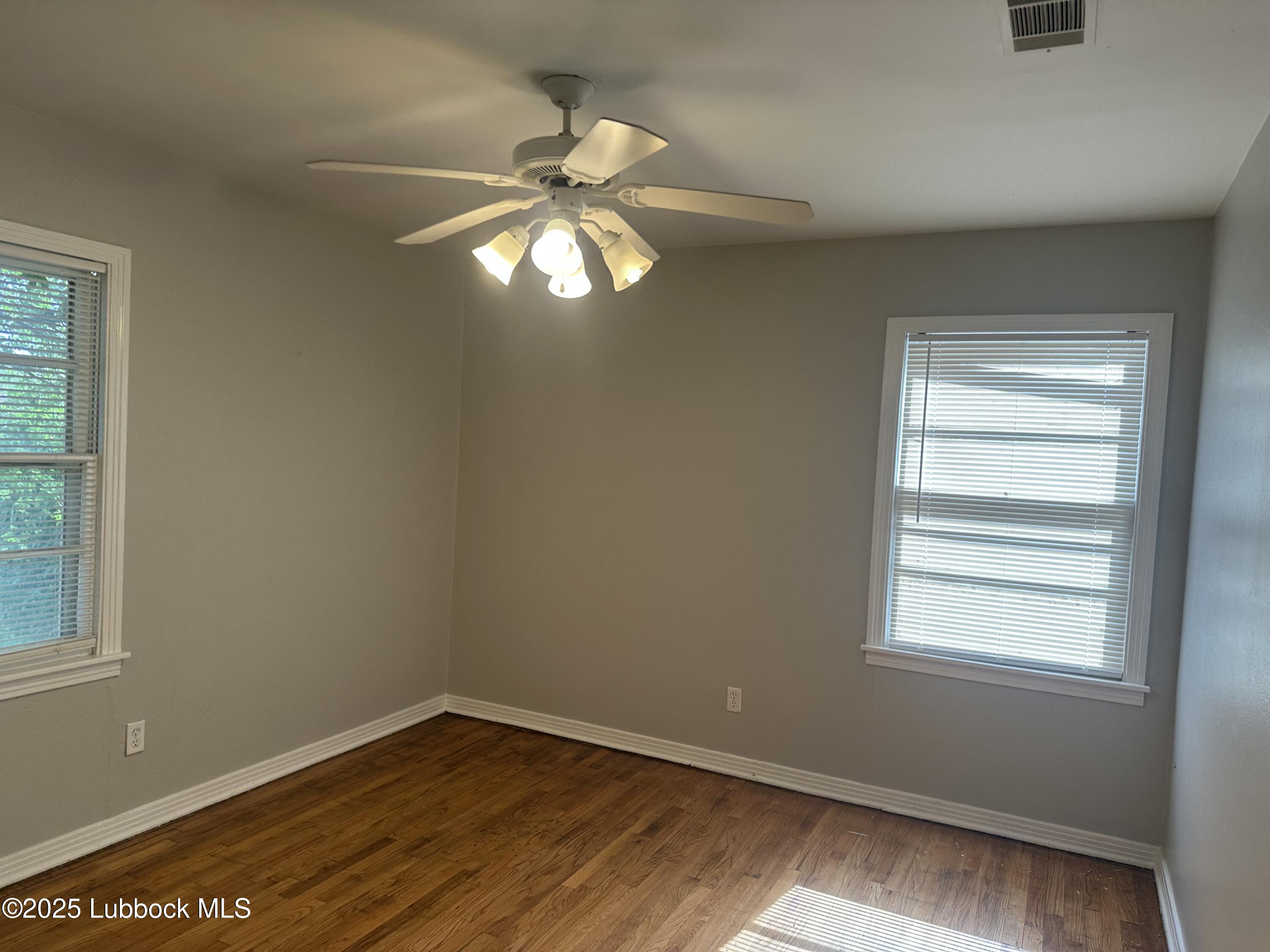 4008 32nd Street Property Photo 9
