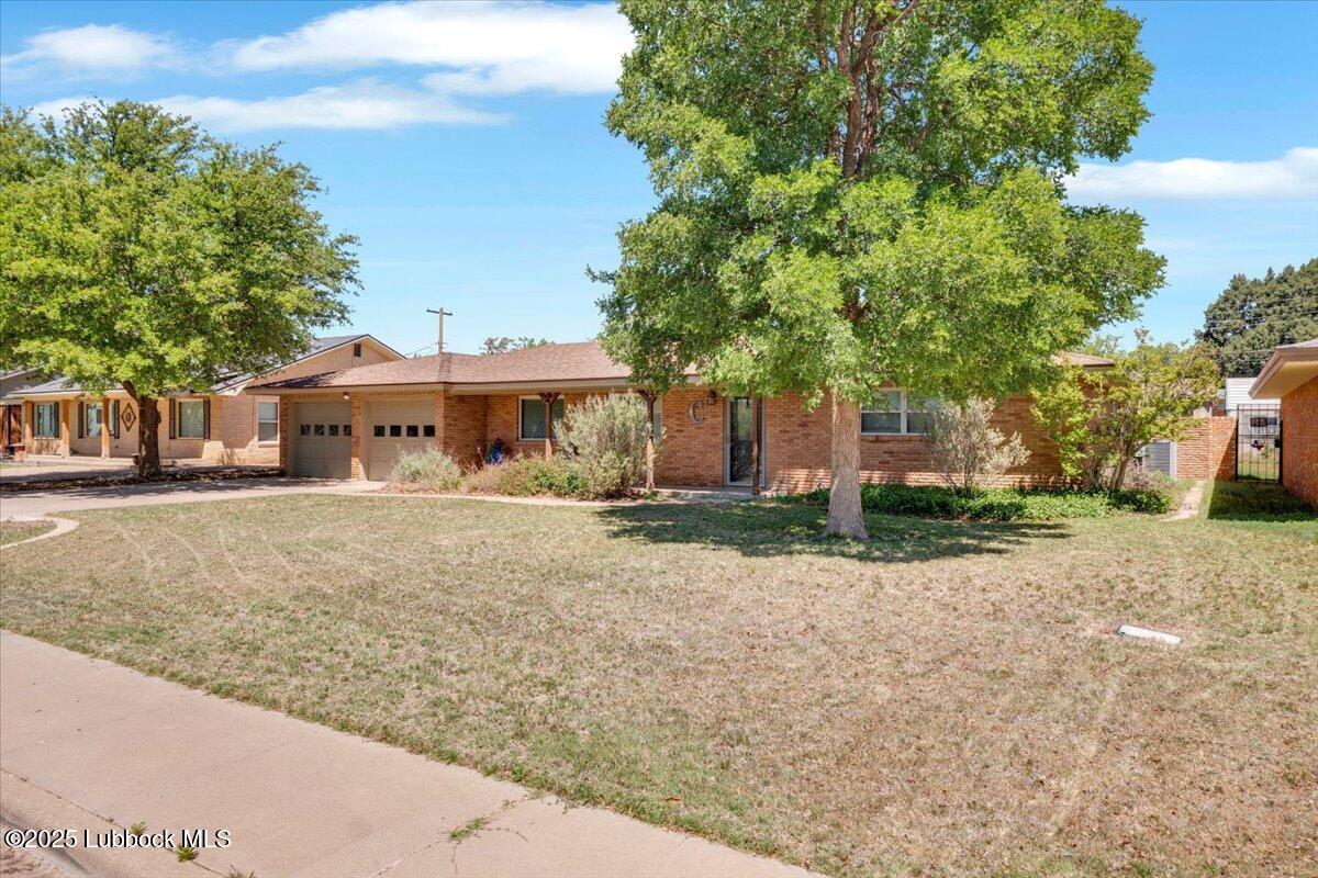 227 Willowwood Lane Property Photo 2