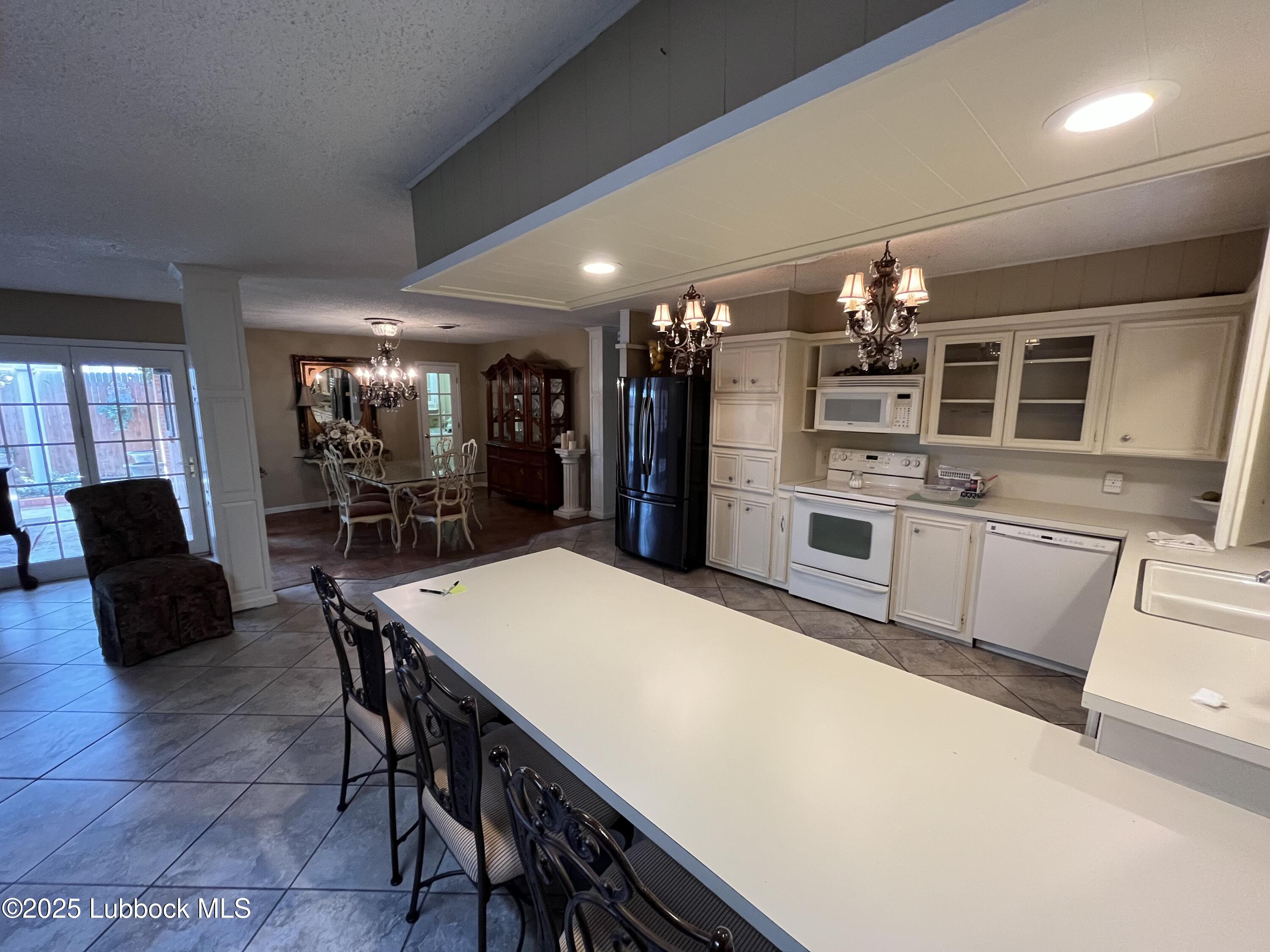 5001 14th Street Property Photo 3