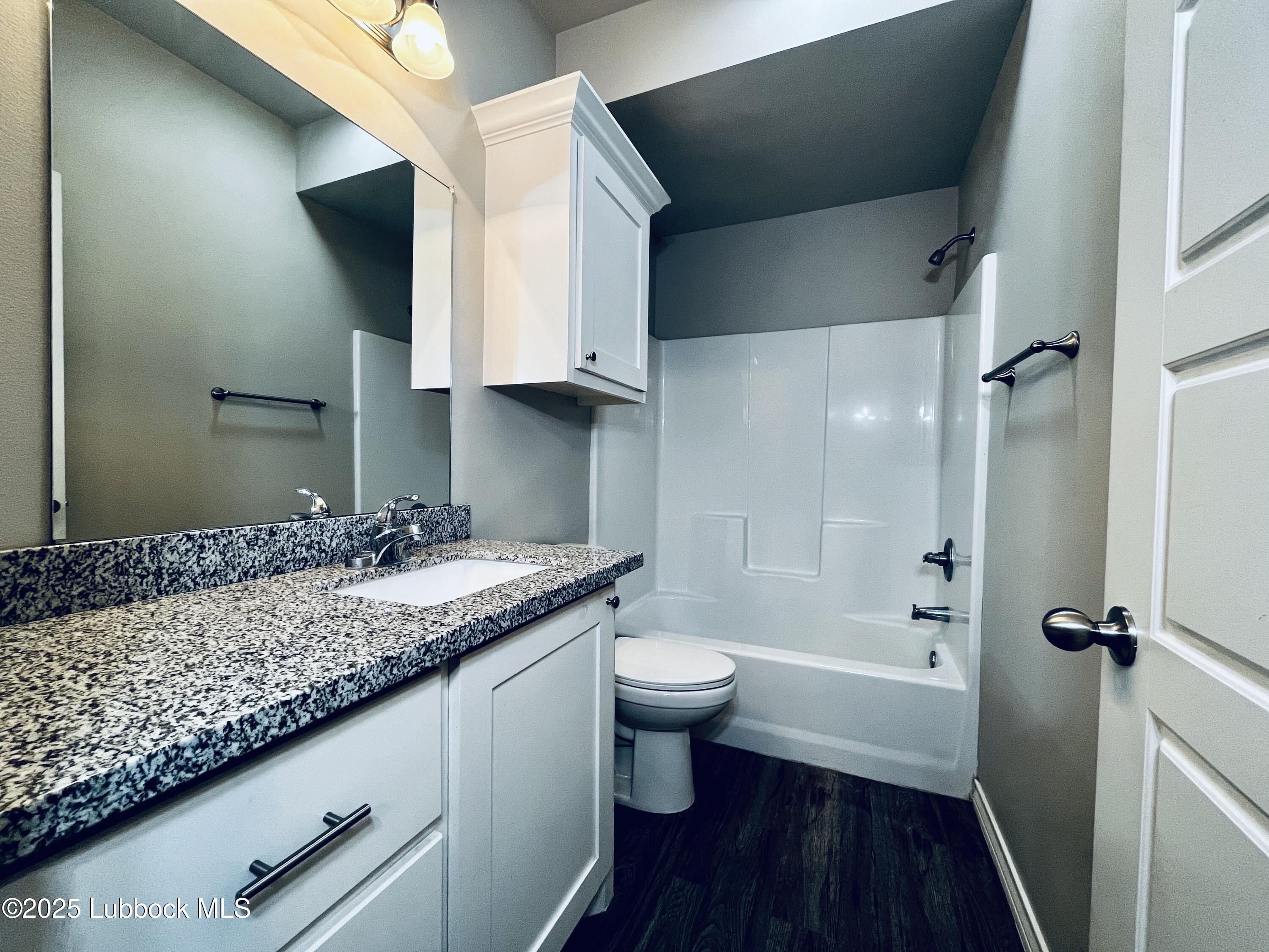 3404 25th Street, 4 Property Photo 9