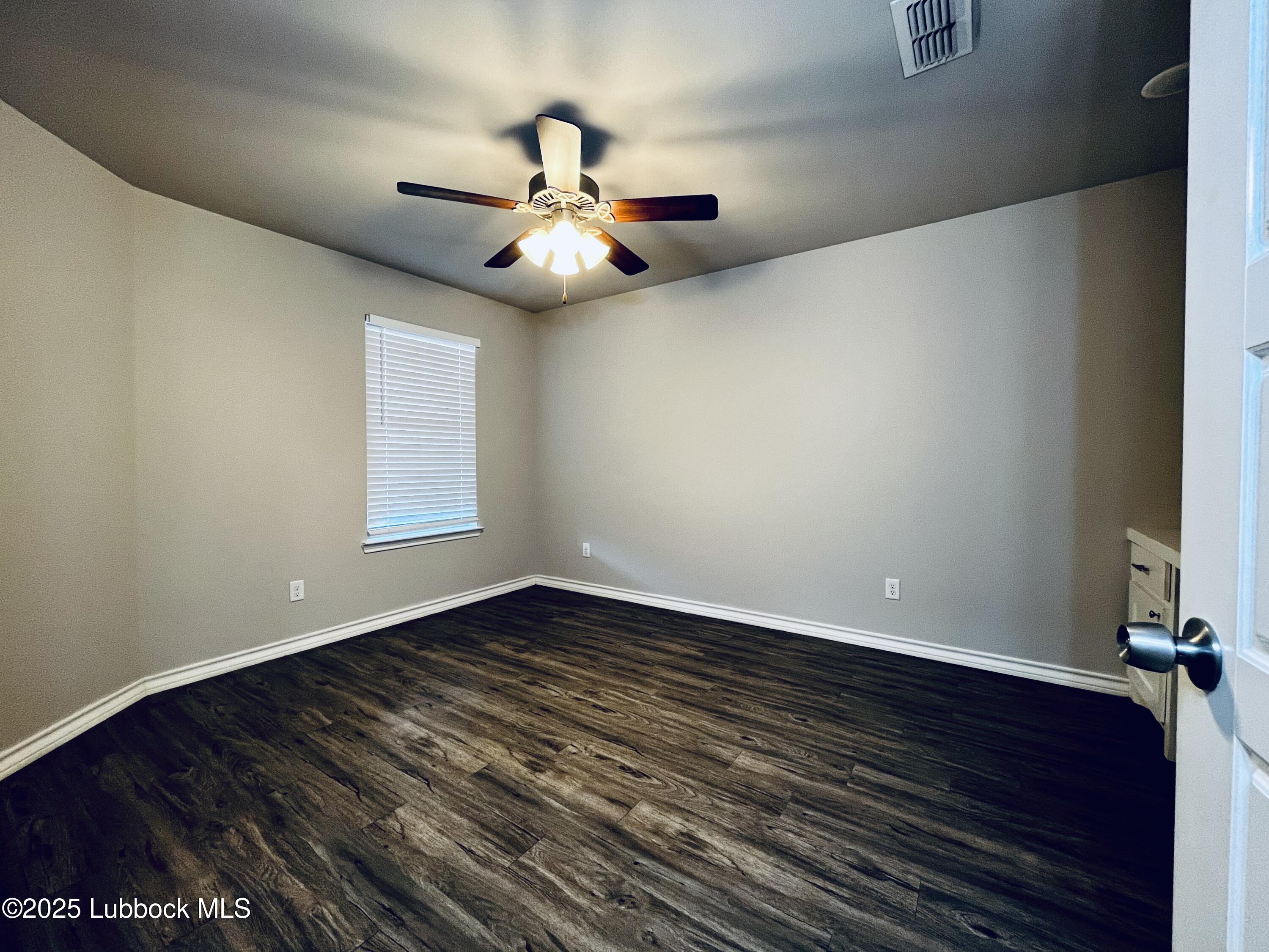 3404 25th Street, 4 Property Photo 14