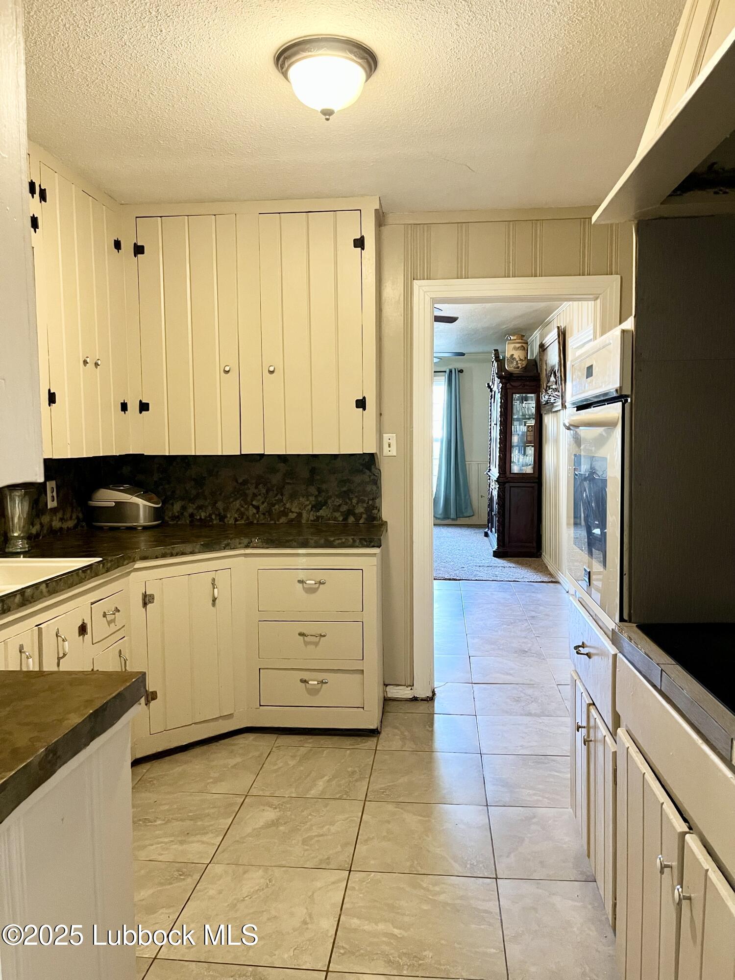 301 Cactus Drive Property Photo 2