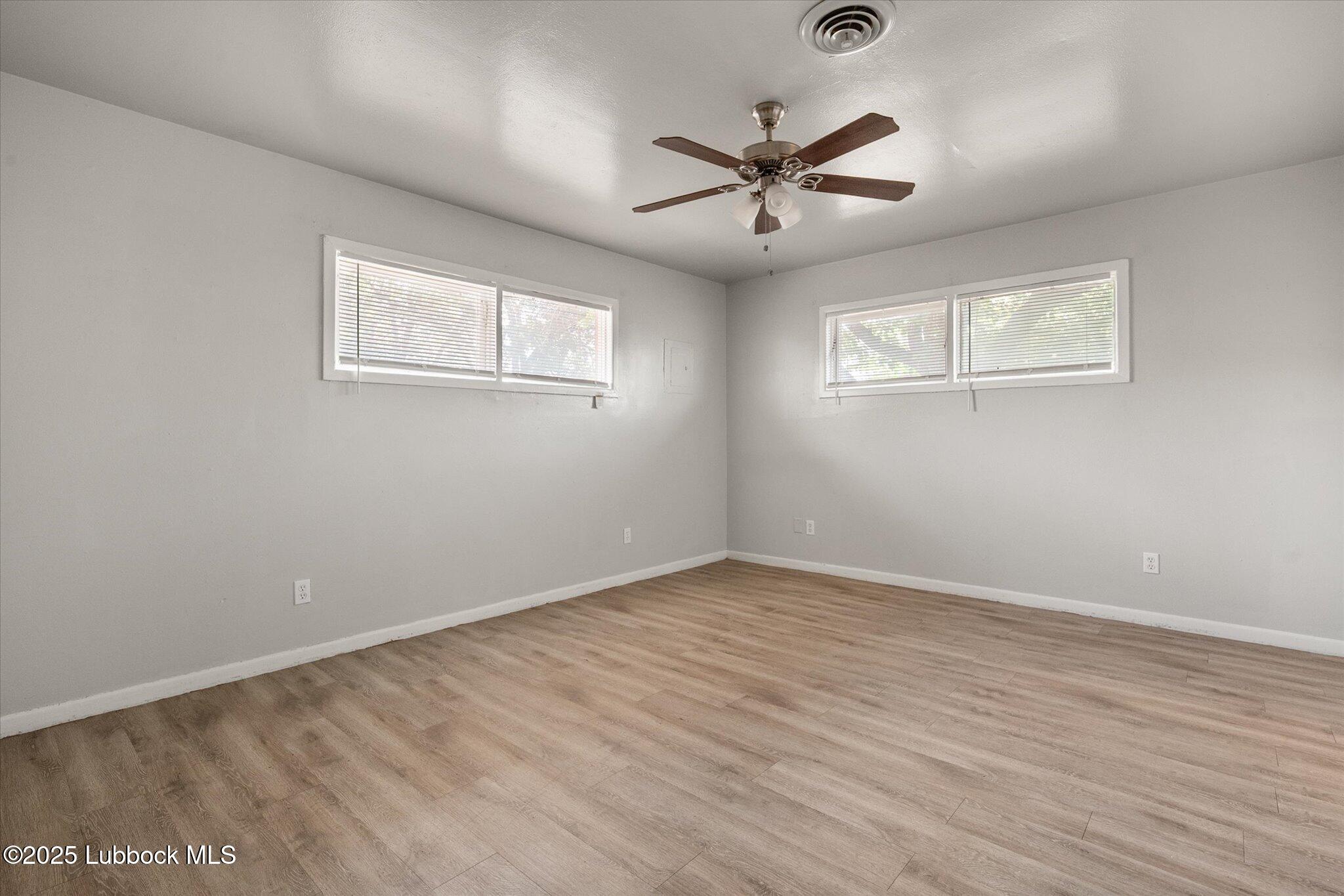 Duplex Package - 4419 31st Street Property Photo 29