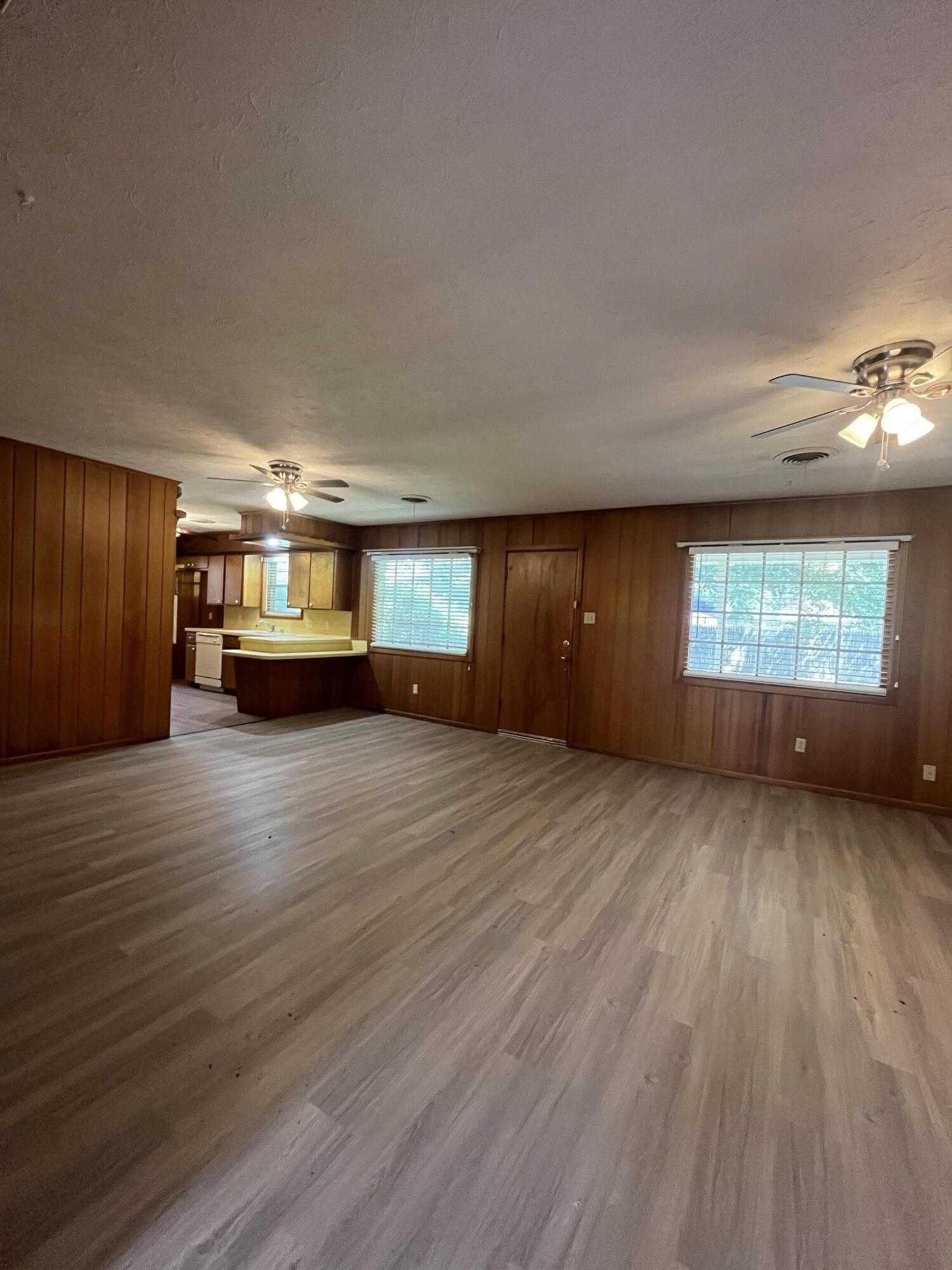 3614 56th Street Property Photo 5