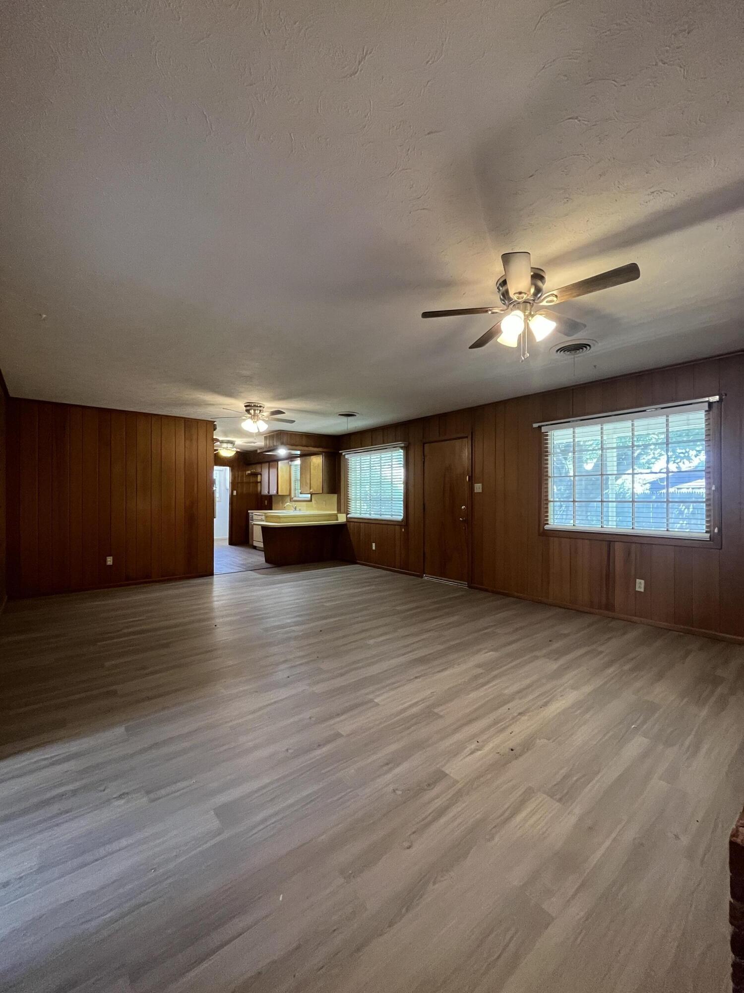 3614 56th Street Property Photo 7