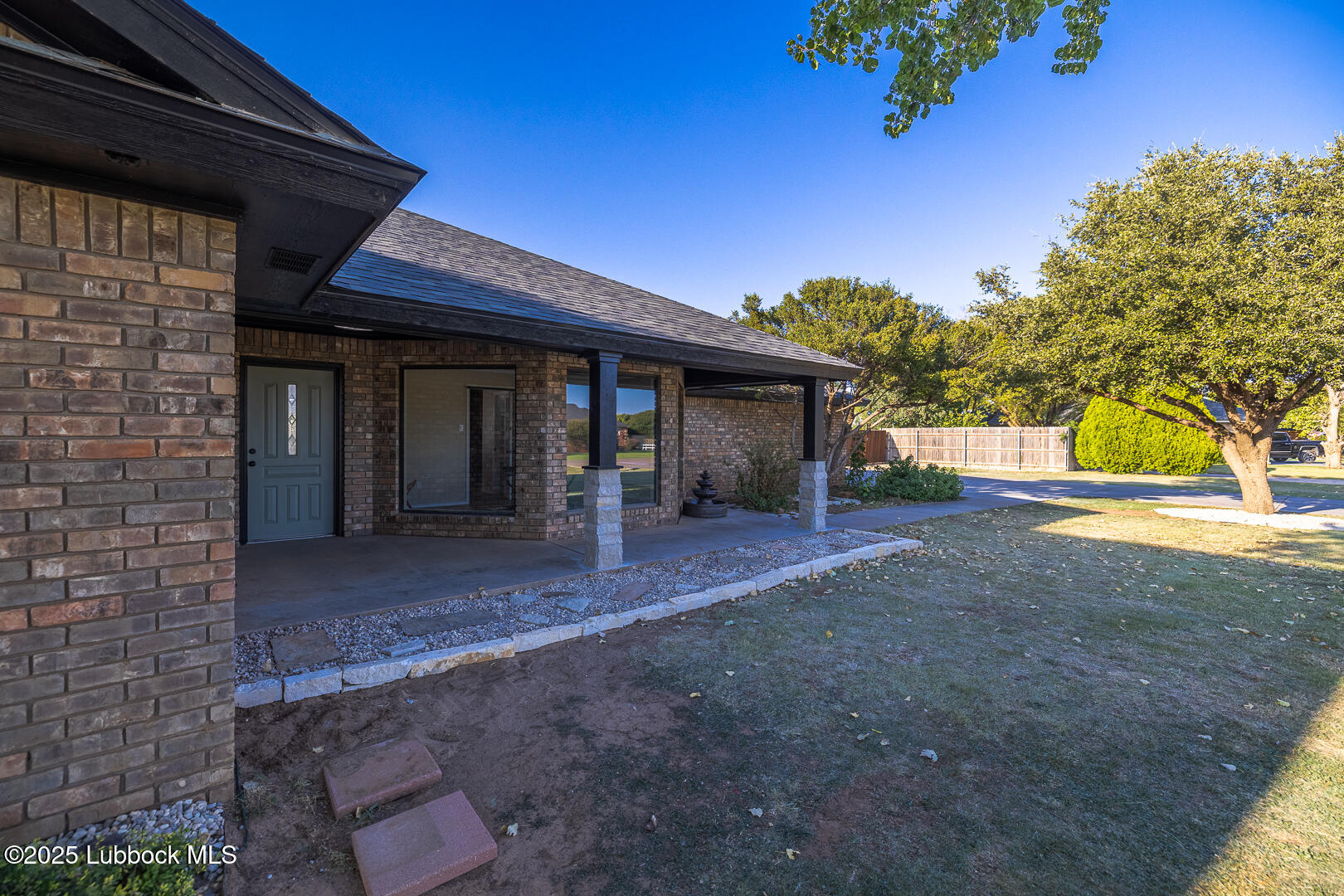 6712 Santa Fe Drive Property Photo 5