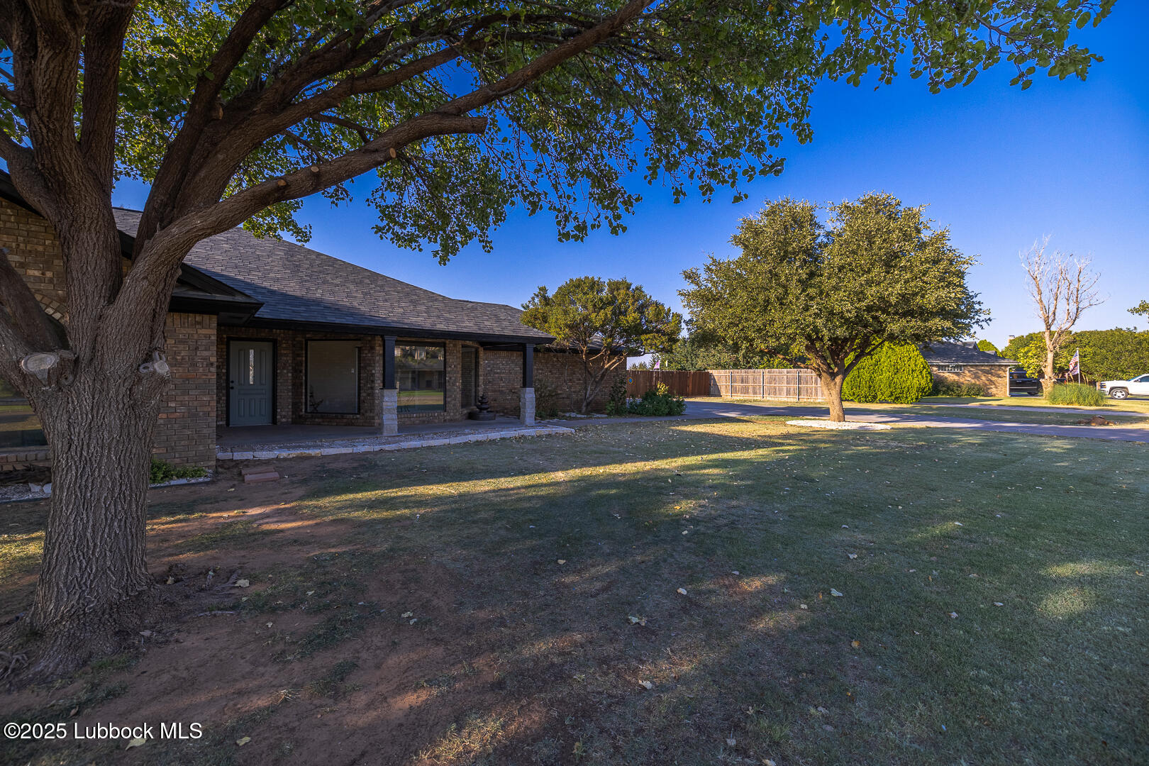 6712 Santa Fe Drive Property Photo 6