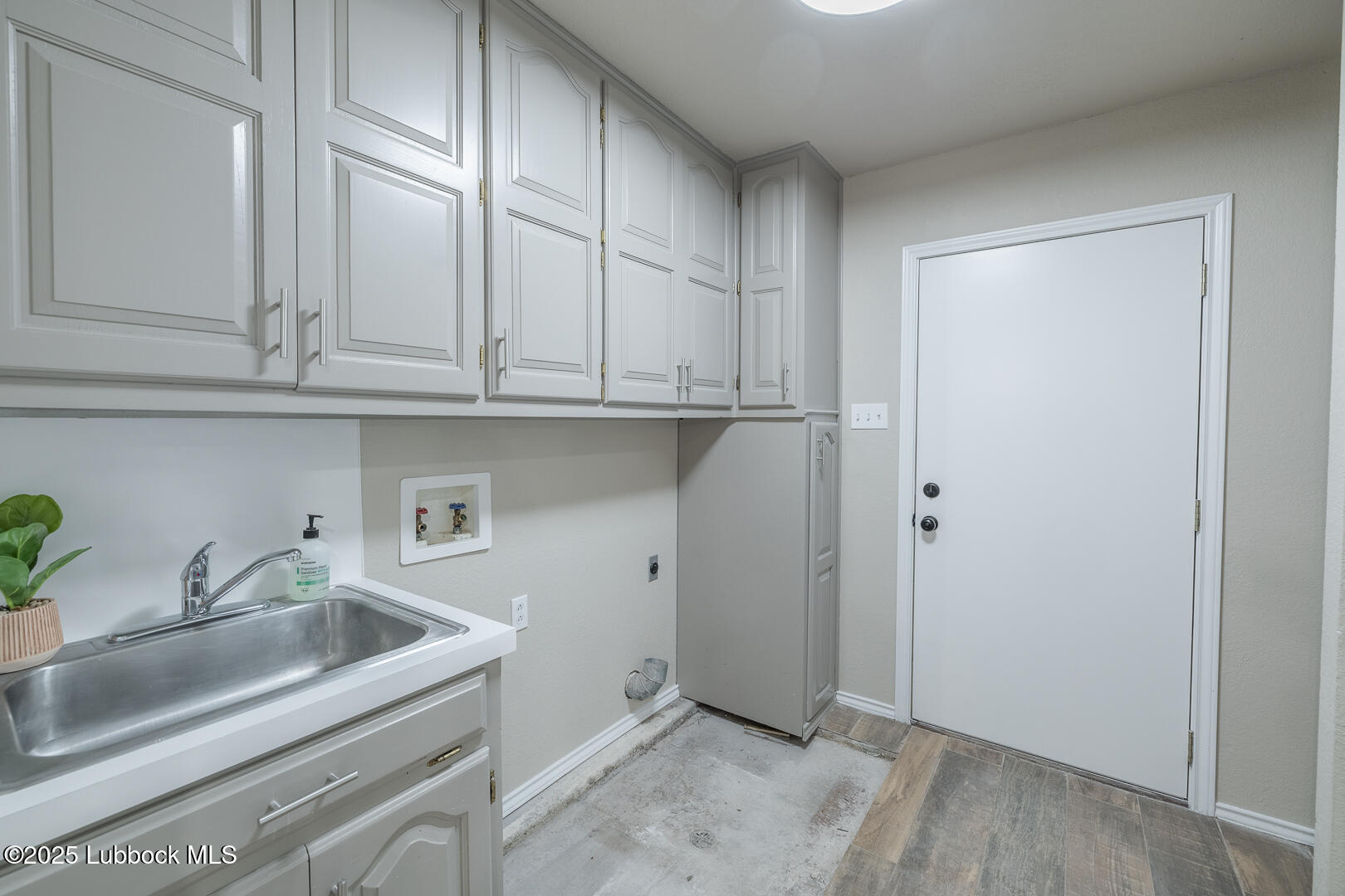 6712 Santa Fe Drive Property Photo 23