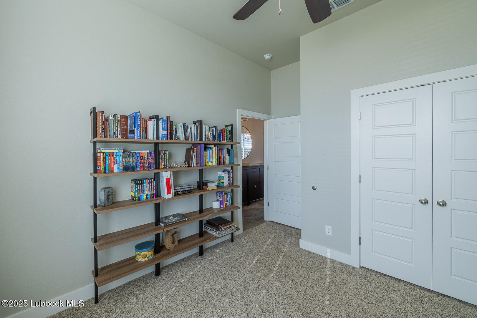 9613 Homestead Avenue Property Photo 7