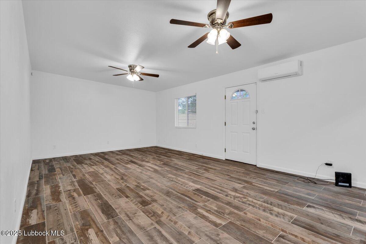 2317 49th Street Property Photo 5