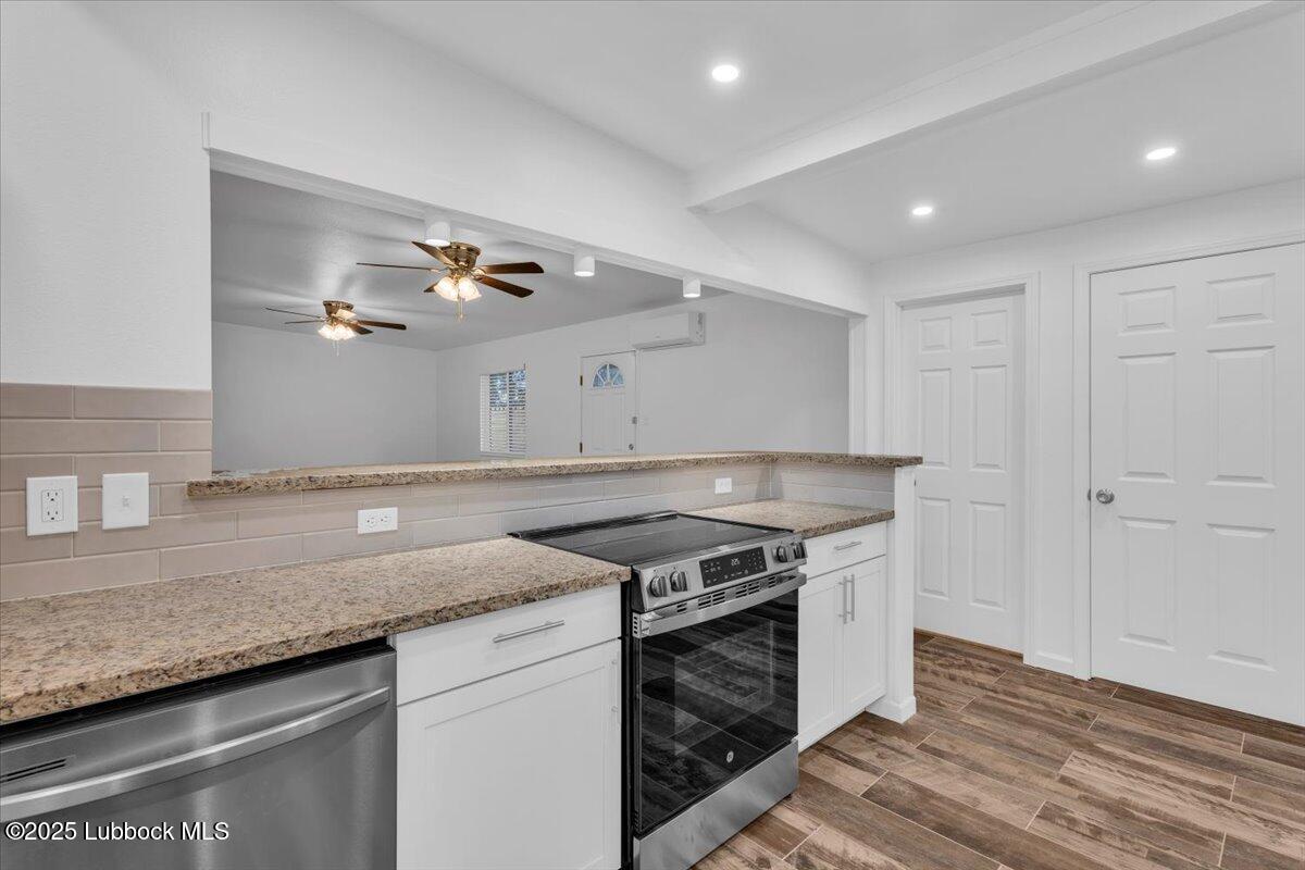 2317 49th Street Property Photo 10