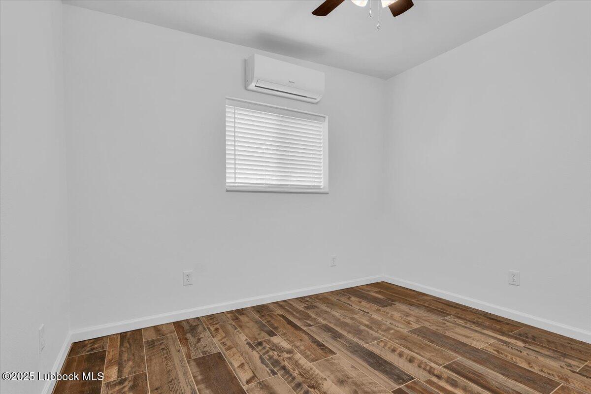 2317 49th Street Property Photo 18