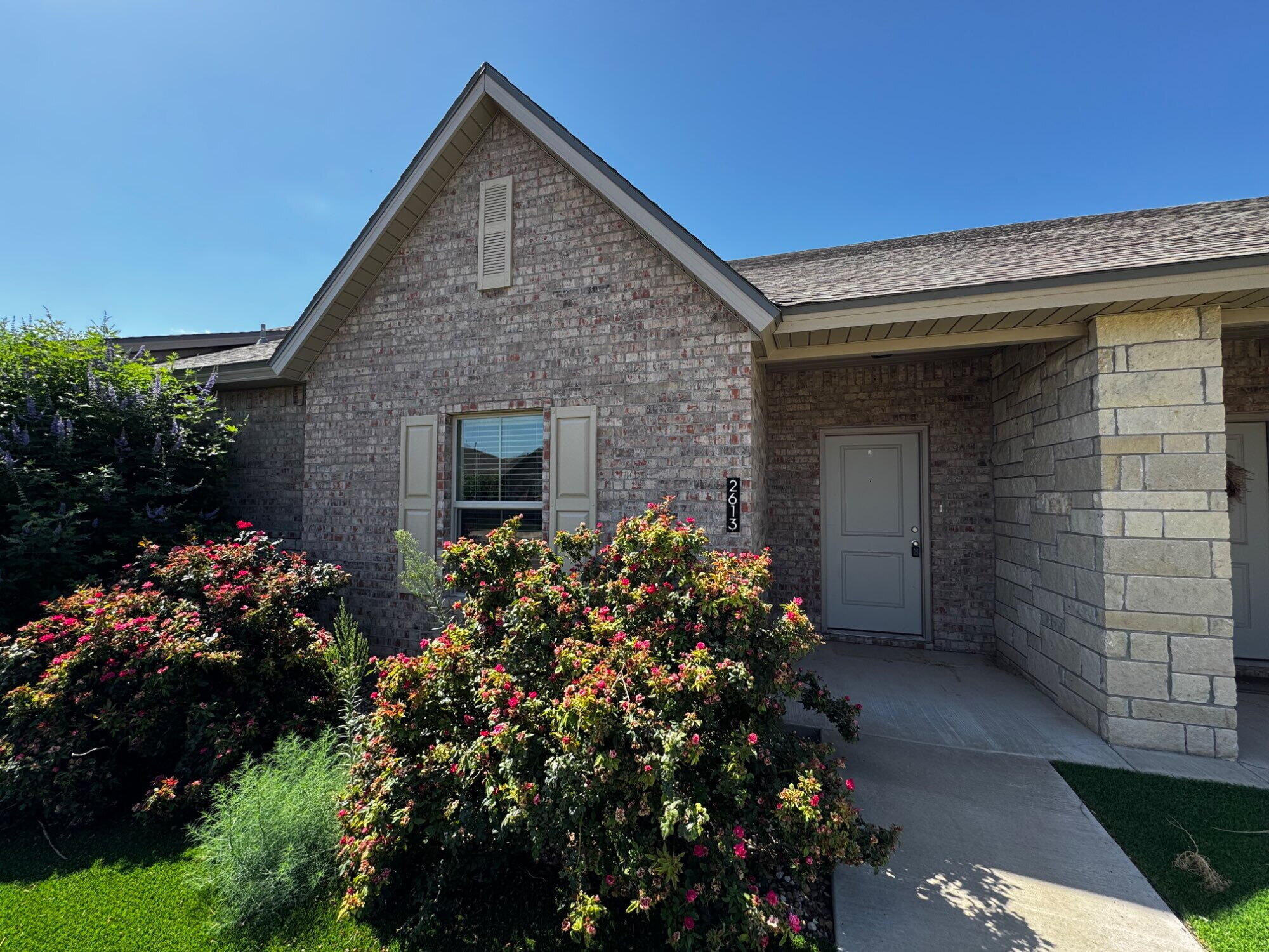 2613 135th Street Property Photo 1