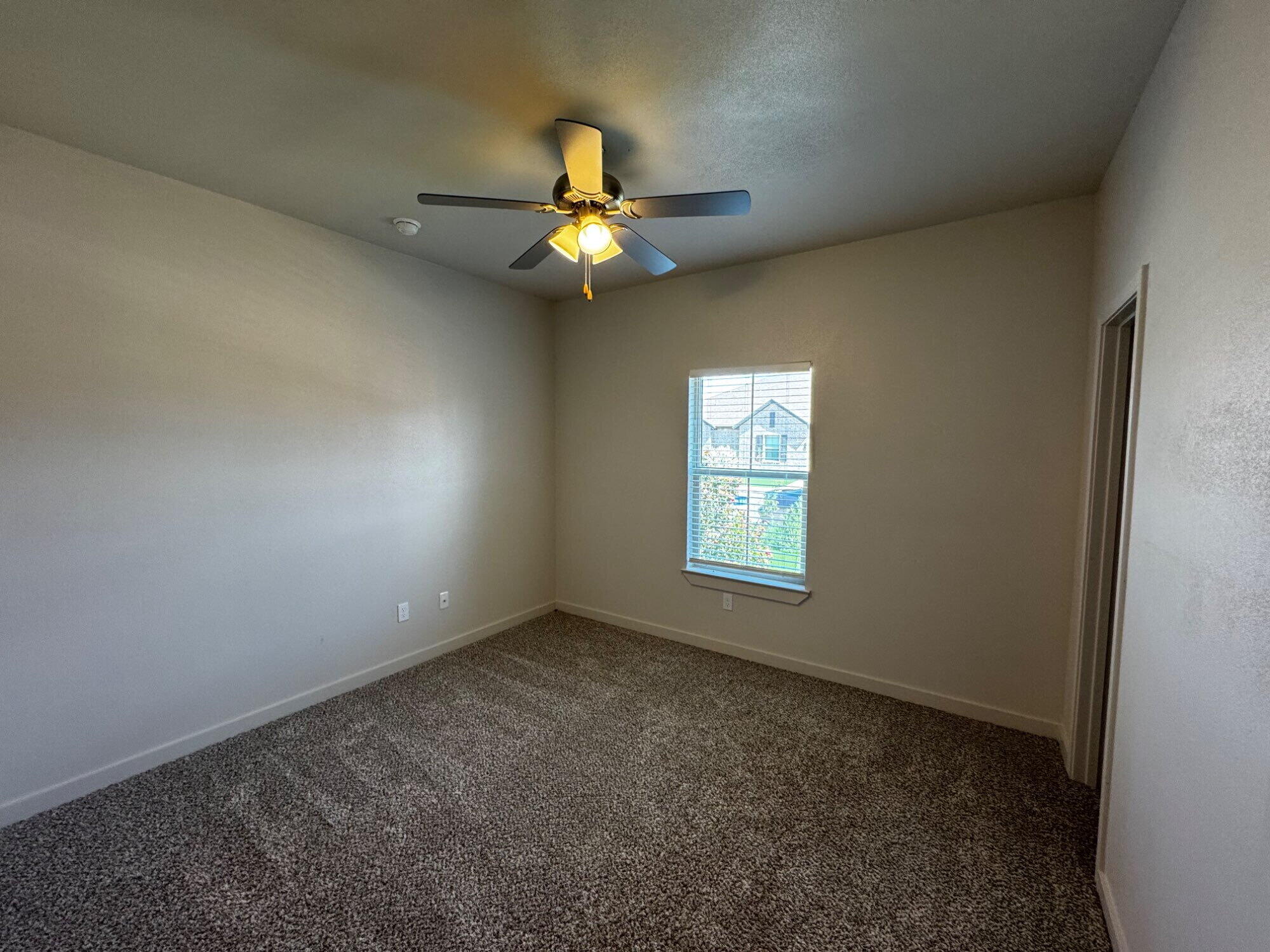 2613 135th Street Property Photo 8