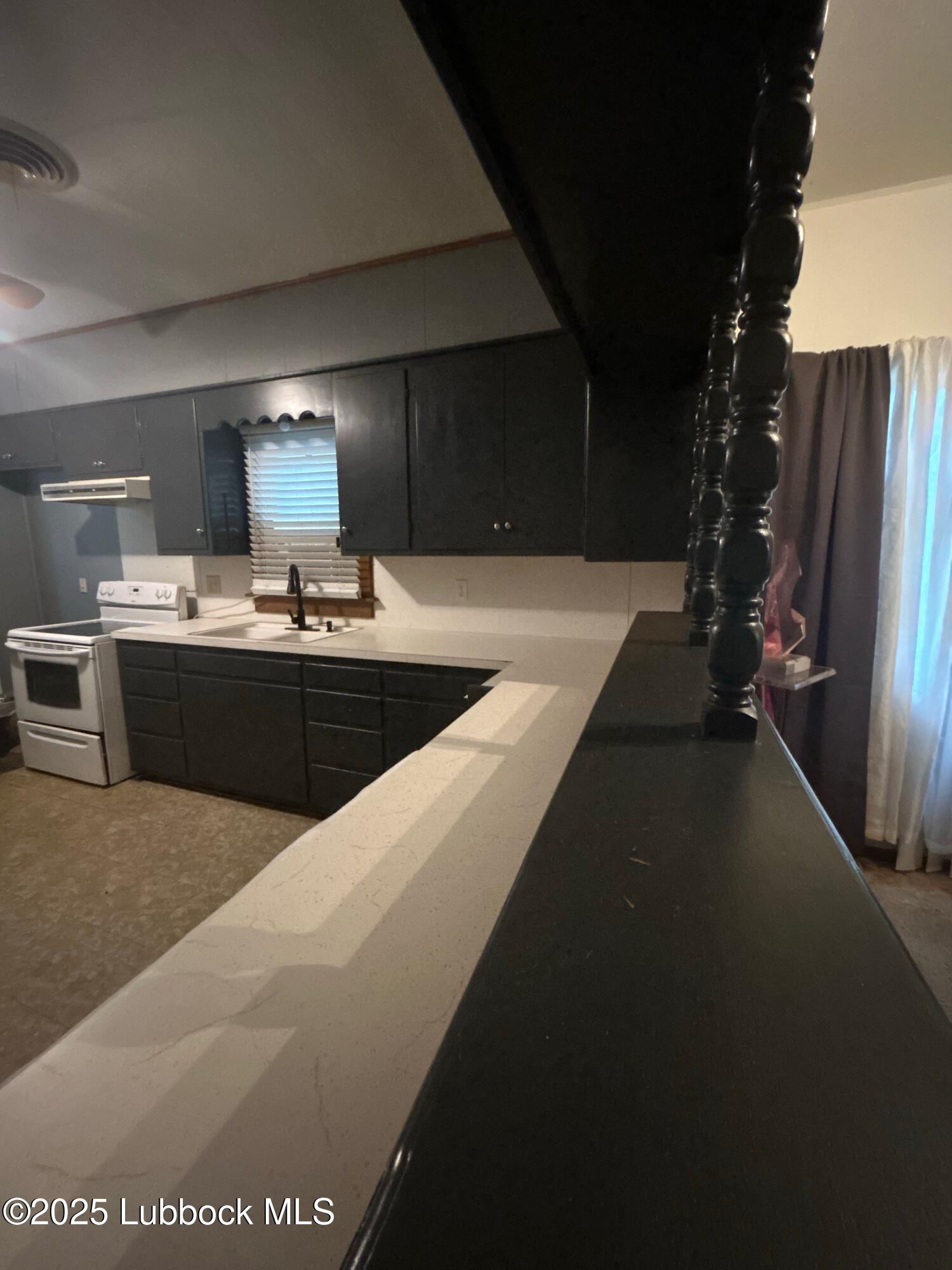 511 Trumbull Avenue Property Photo 15